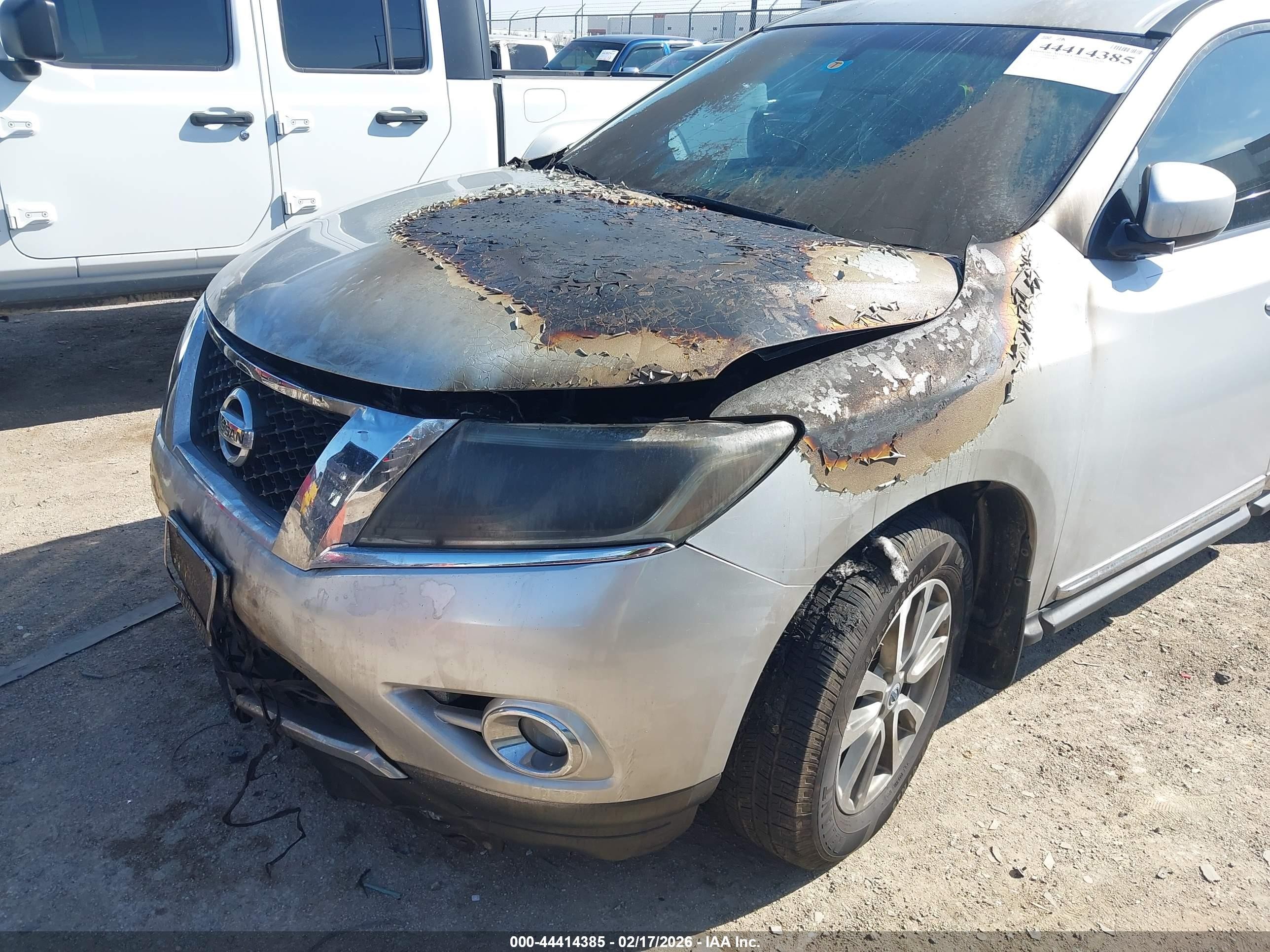 2013 Nissan Pathfinder Sl Silver vin: 5N1AR2MN8DC638458