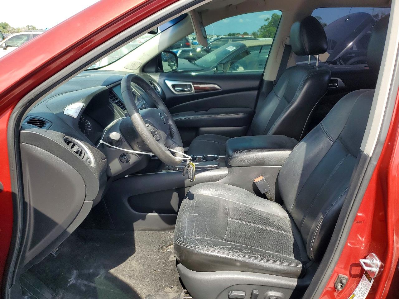 2013 Nissan Pathfinder S Red vin: 5N1AR2MN8DC675154