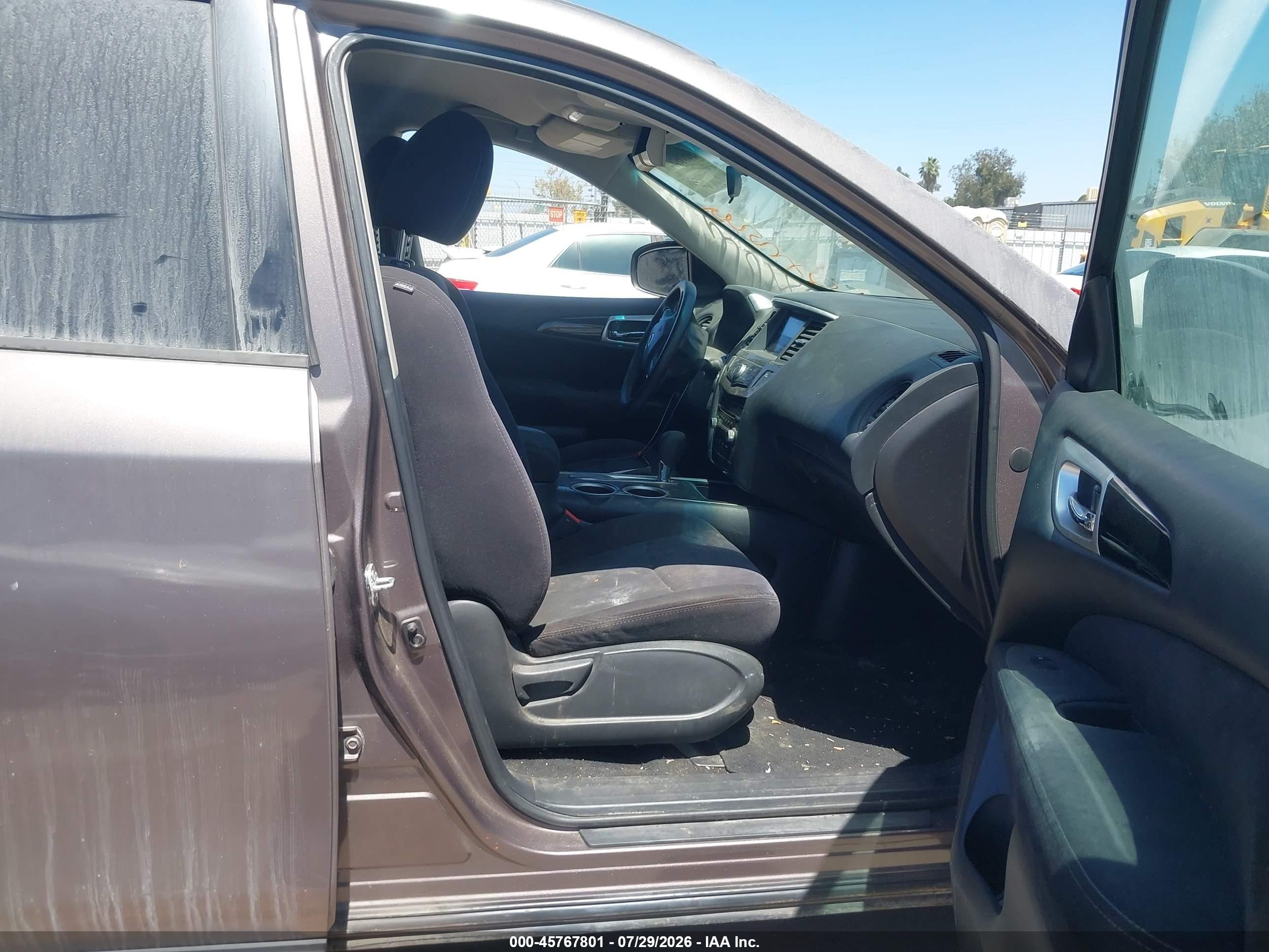 2014 Nissan Pathfinder S Beige vin: 5N1AR2MN8EC640213