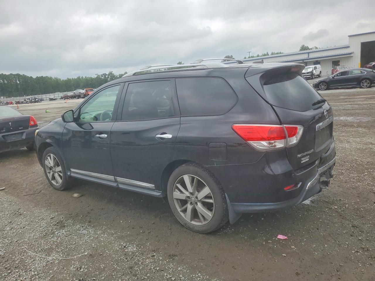 2014 Nissan Pathfinder S Черный vin: 5N1AR2MN8EC646416