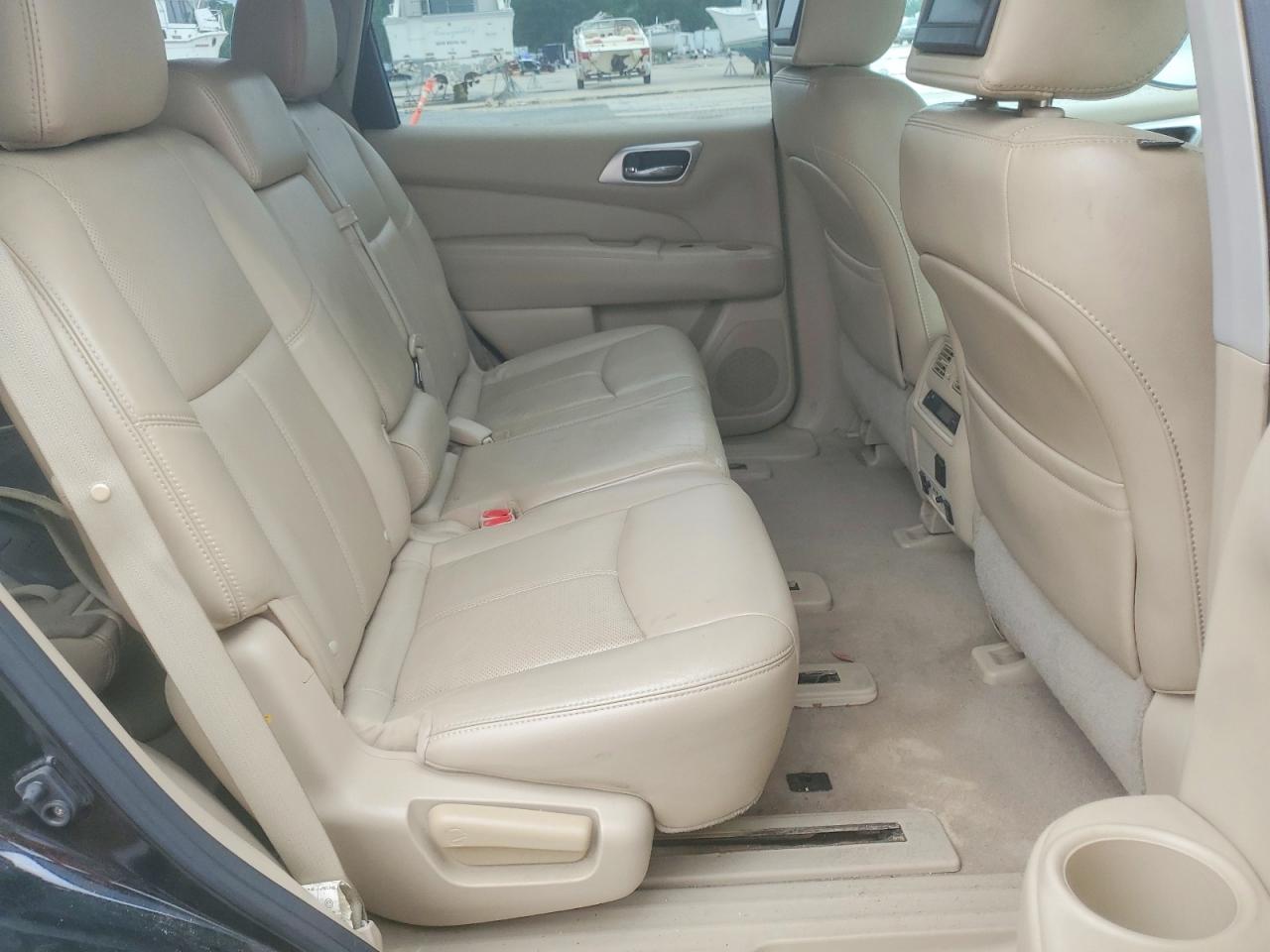 2014 Nissan Pathfinder S Черный vin: 5N1AR2MN8EC646416