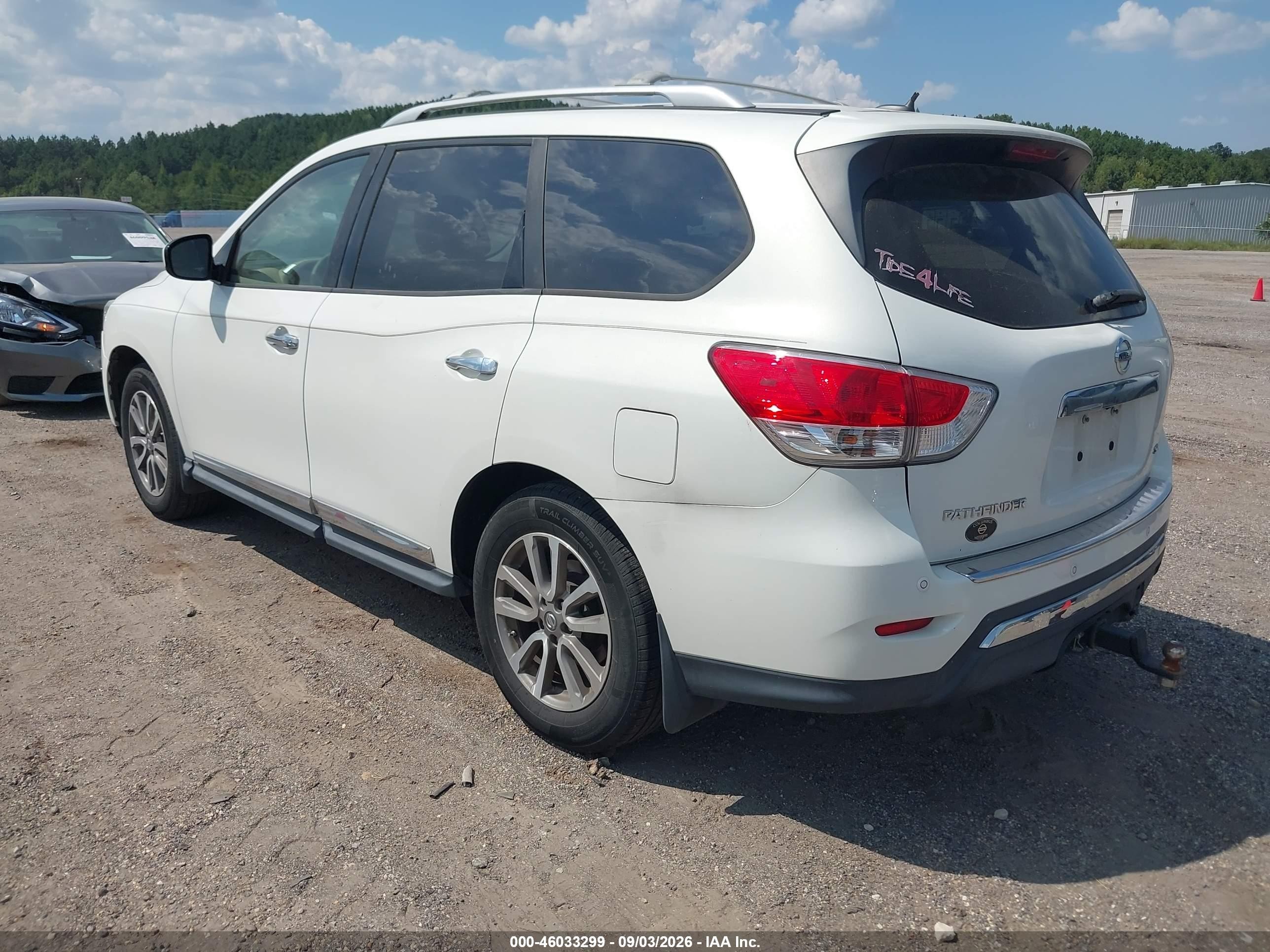 2014 Nissan Pathfinder Sl White vin: 5N1AR2MN8EC666066