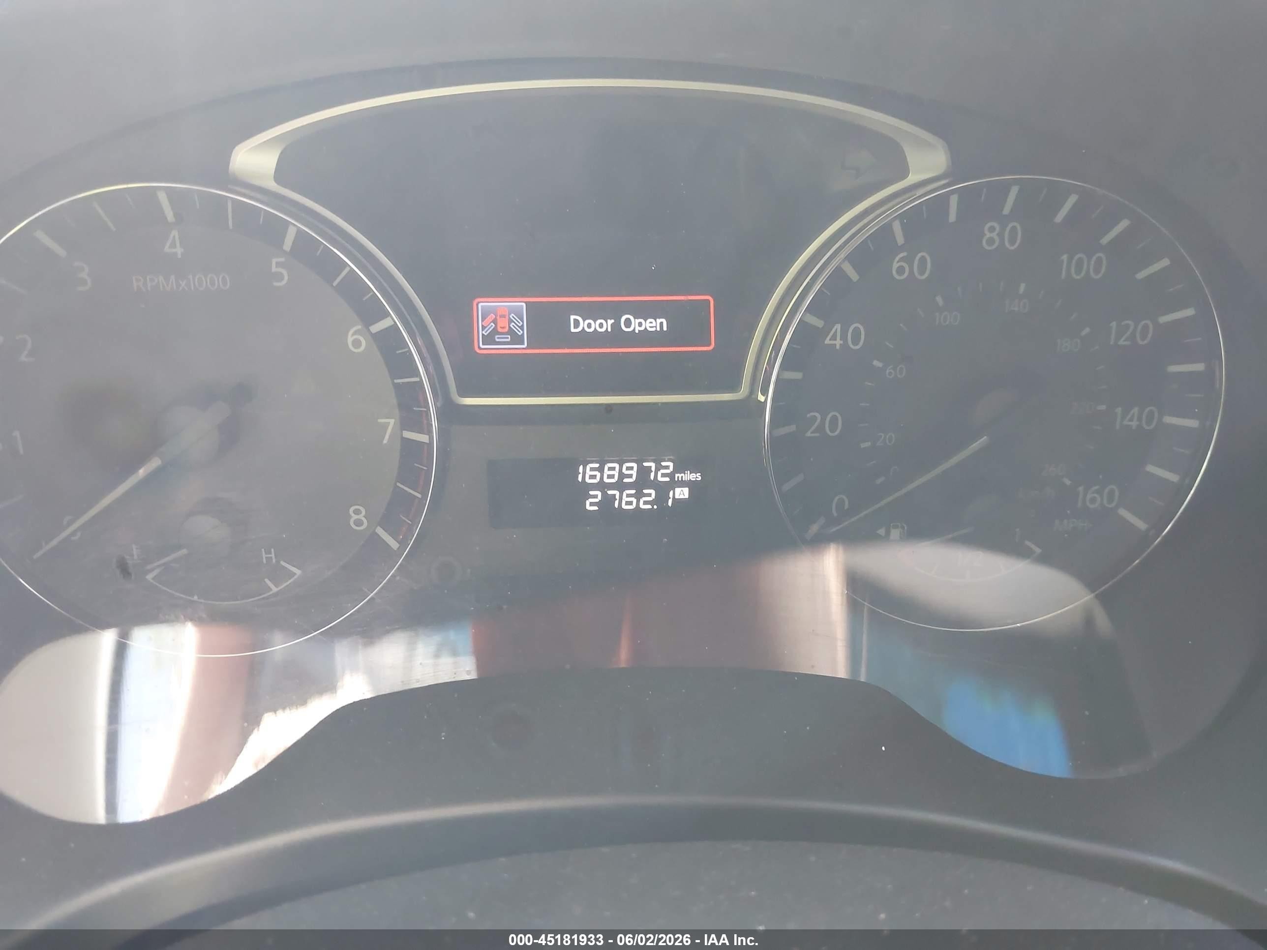 2014 Nissan Pathfinder Platinum Silver vin: 5N1AR2MN8EC666326