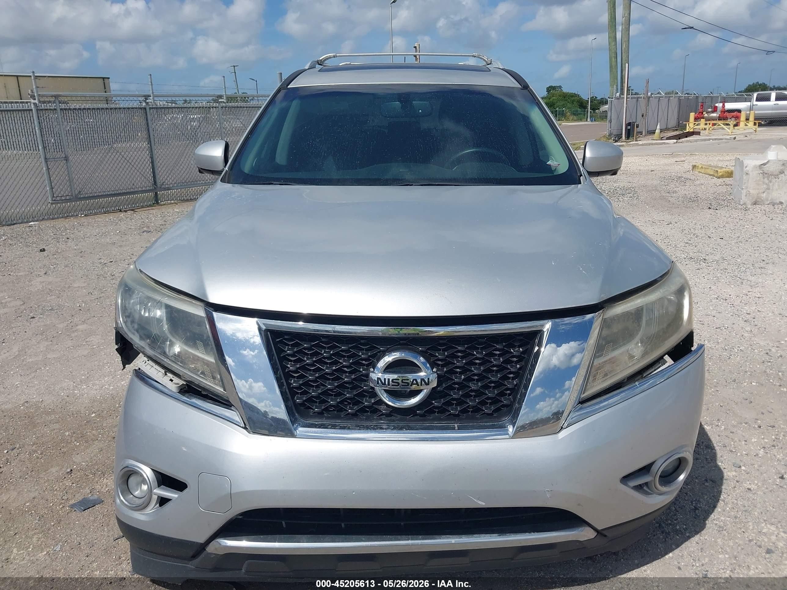 2014 Nissan Pathfinder Platinum Silver vin: 5N1AR2MN8EC704878