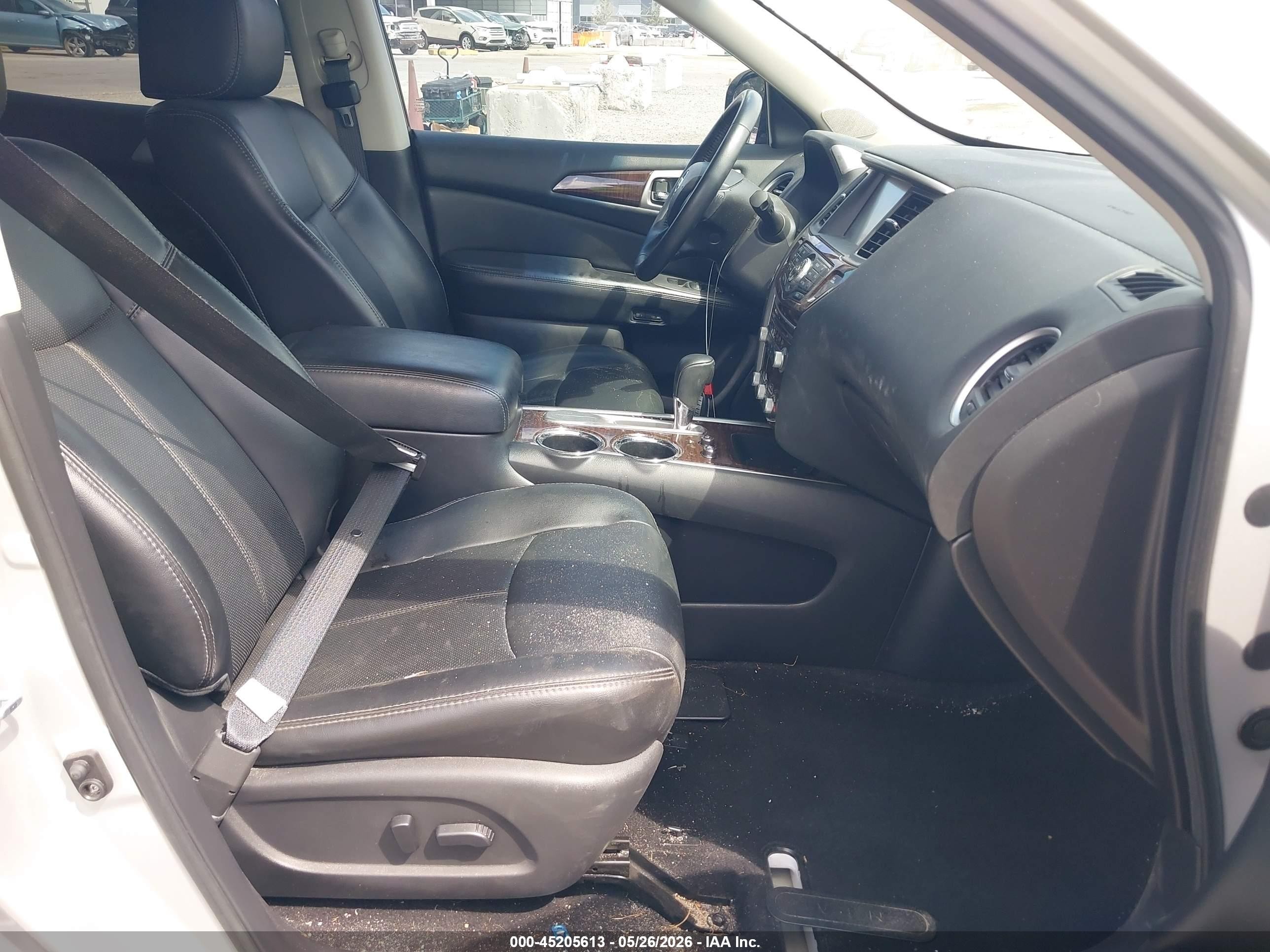 2014 Nissan Pathfinder Platinum Silver vin: 5N1AR2MN8EC704878