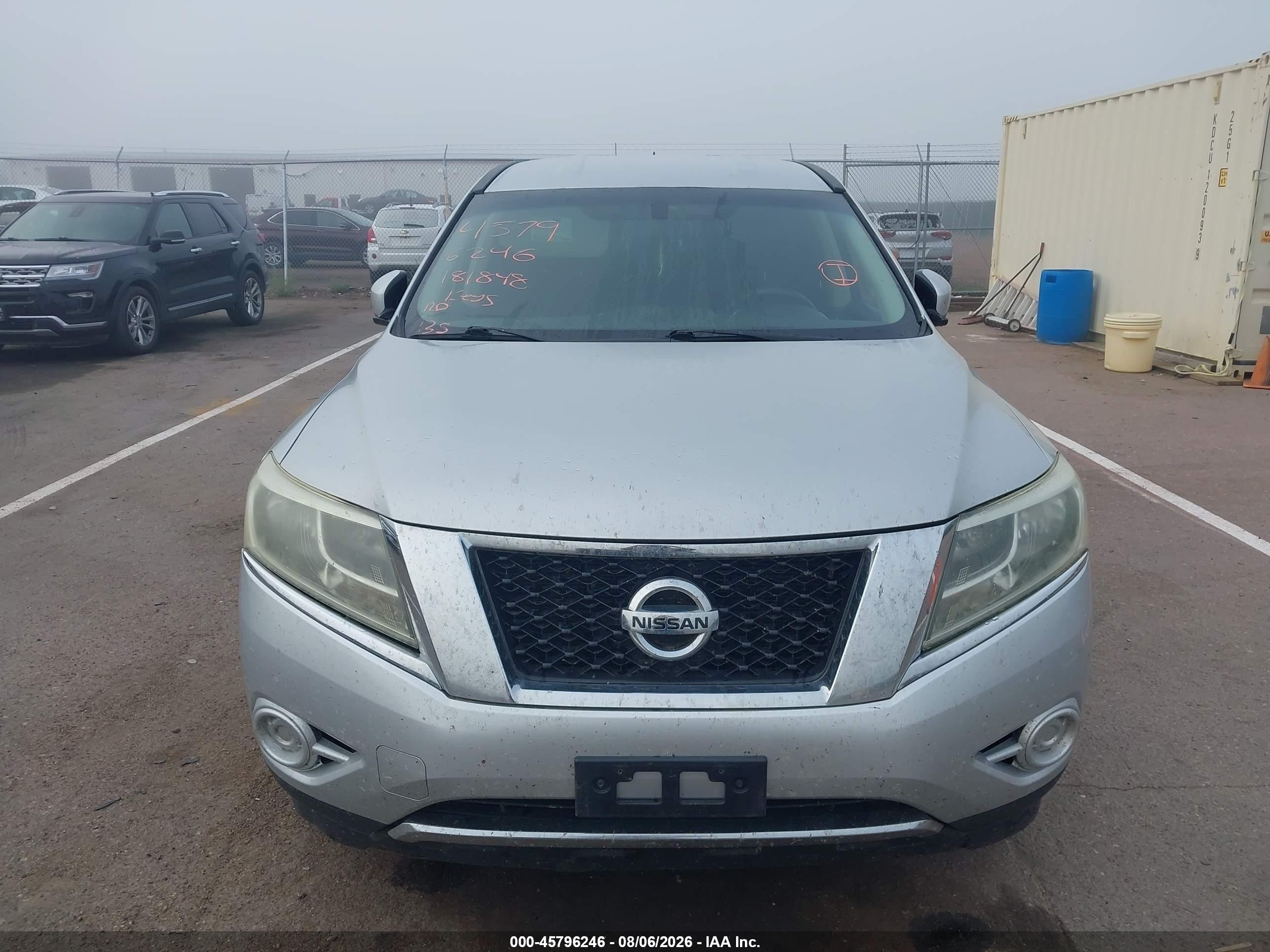 2014 Nissan Pathfinder S Silver vin: 5N1AR2MN8EC711765