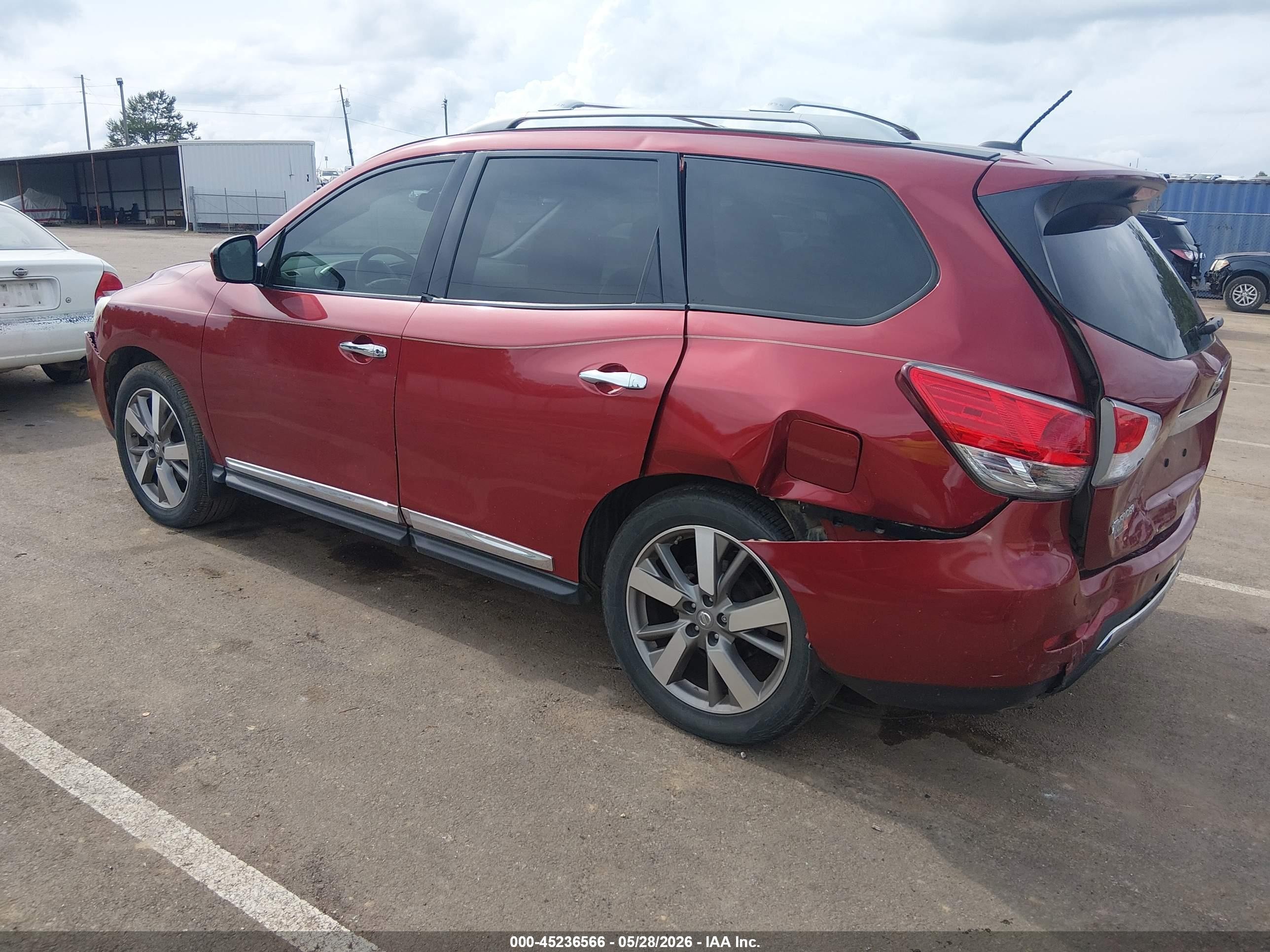2014 Nissan Pathfinder Platinum Red vin: 5N1AR2MN8EC712267