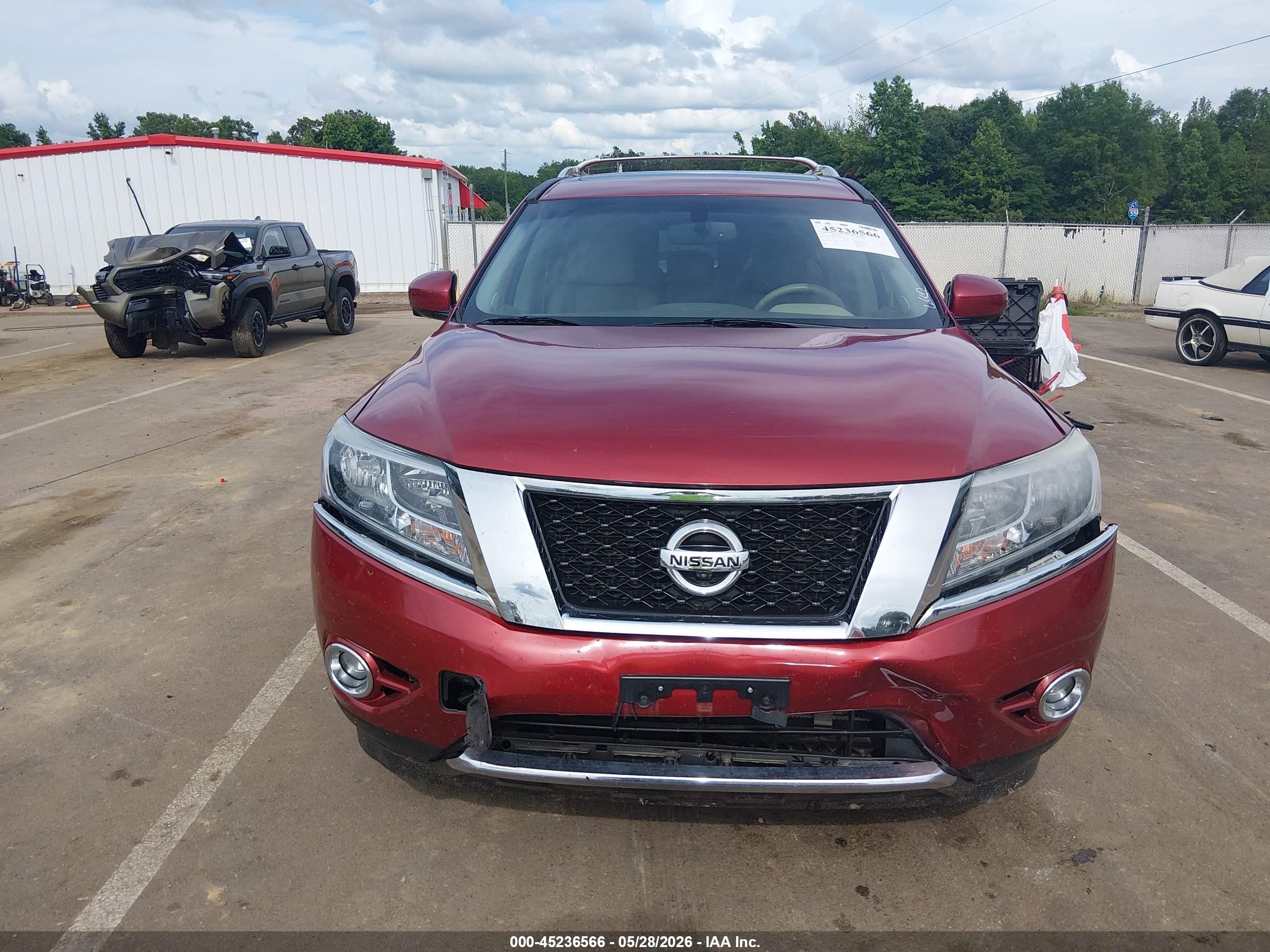 2014 Nissan Pathfinder Platinum Red vin: 5N1AR2MN8EC712267