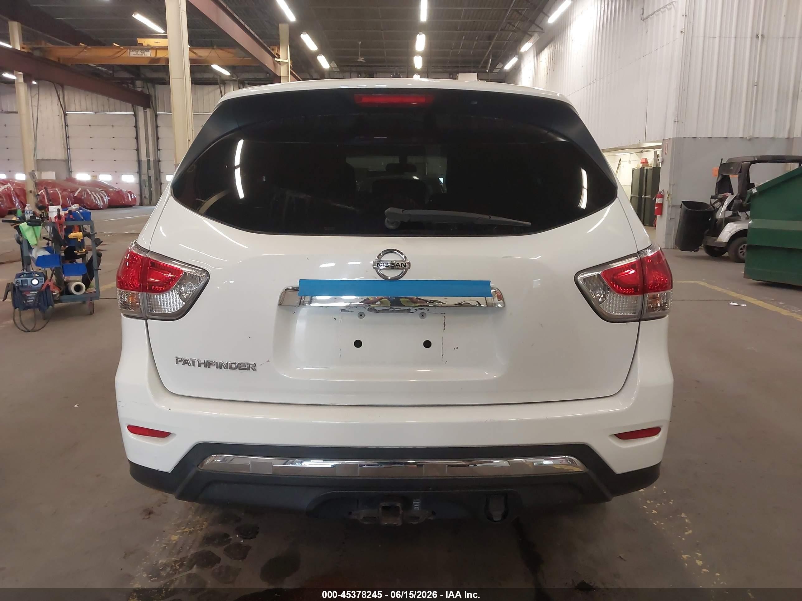 2014 Nissan Pathfinder S White vin: 5N1AR2MN8EC718621