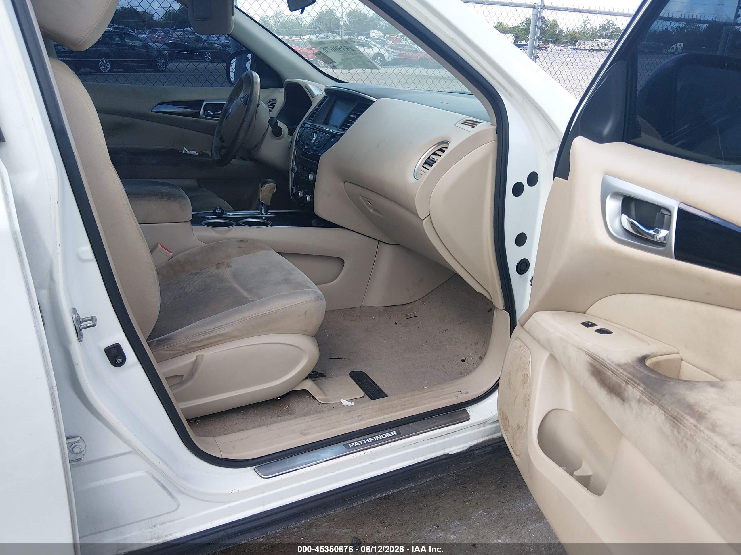 2014 Nissan Pathfinder Sv White vin: 5N1AR2MN8EC721034