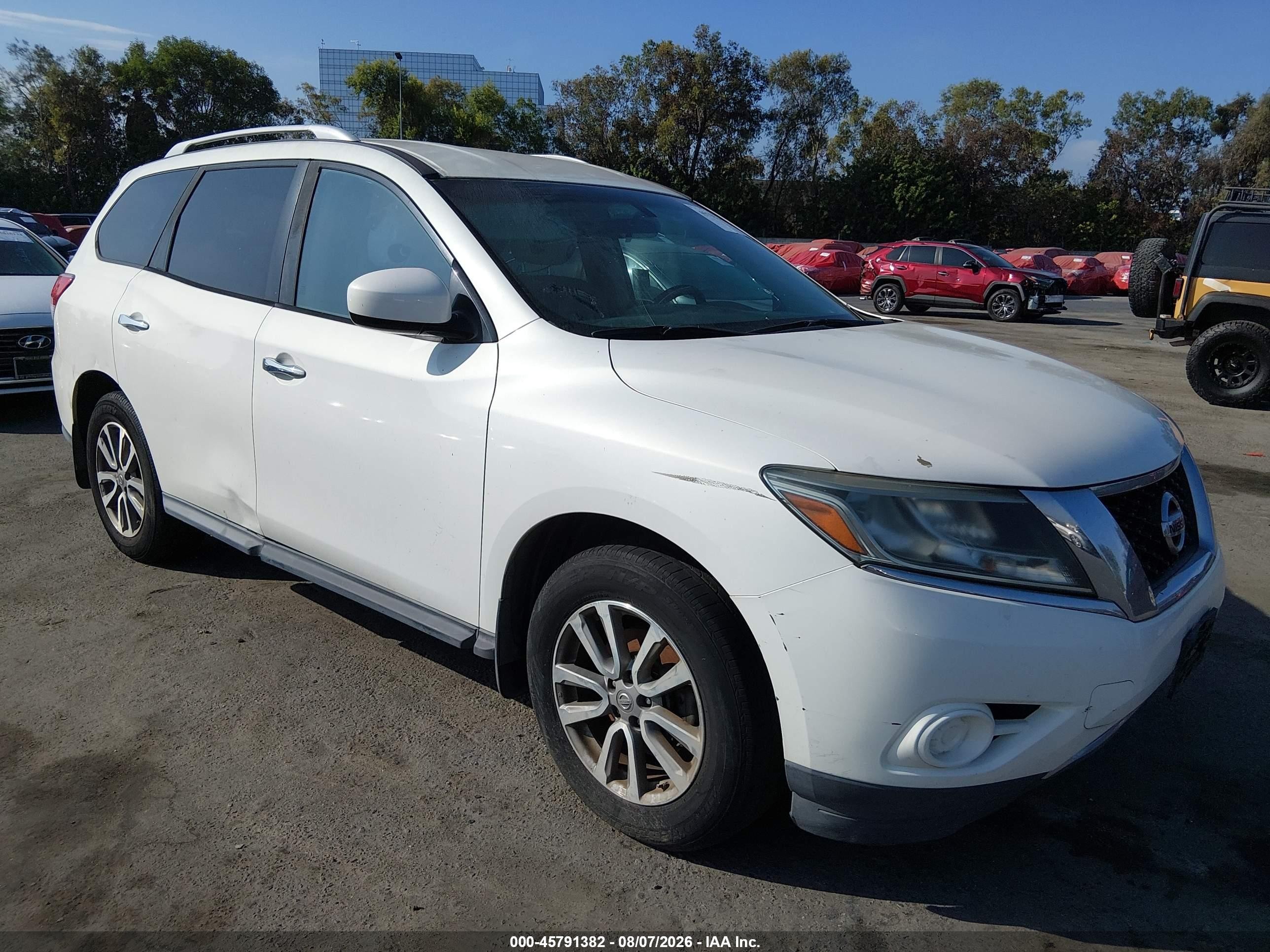2014 Nissan Pathfinder Sv White vin: 5N1AR2MN8EC729831