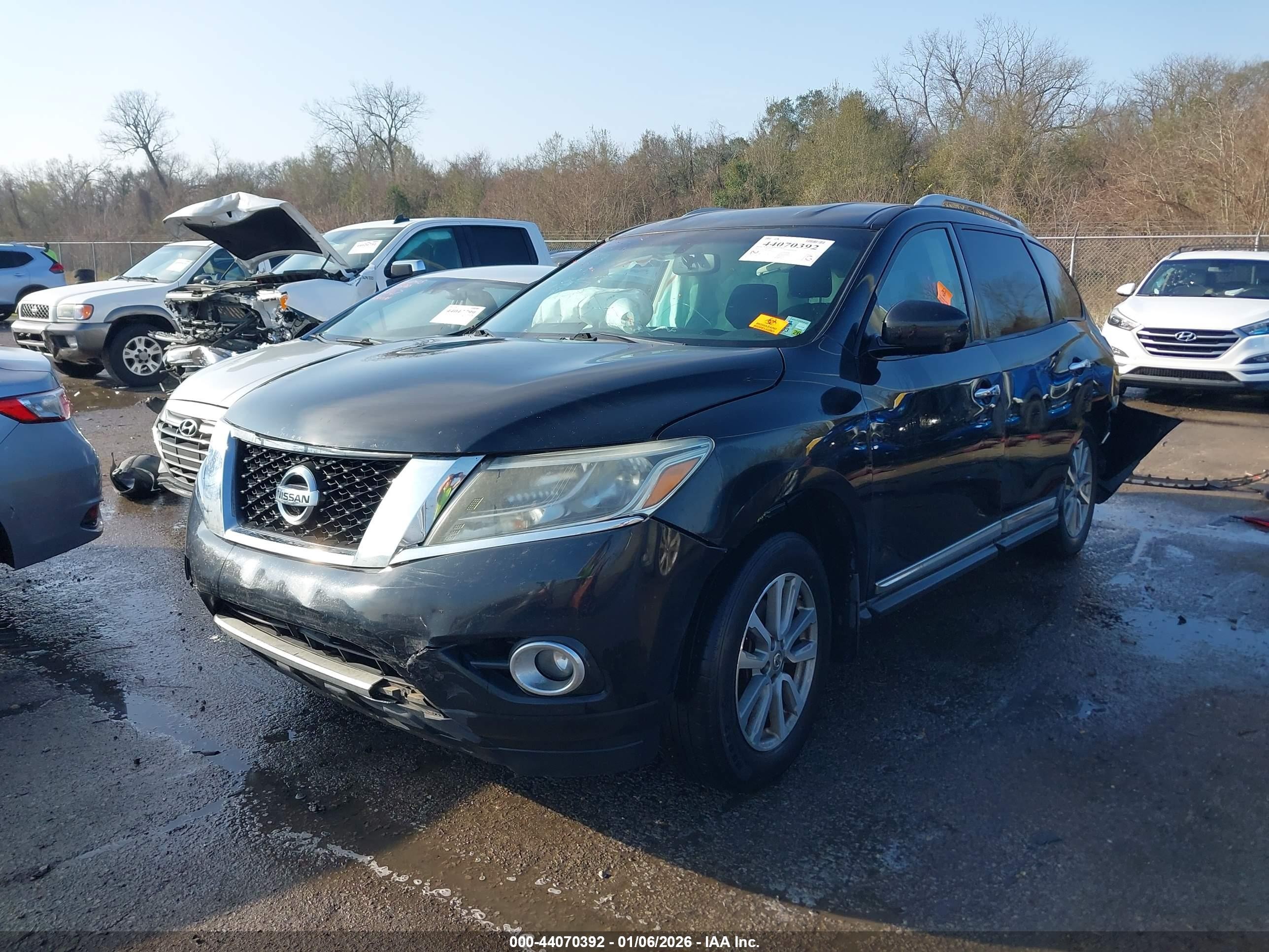 2015 Nissan Pathfinder Sl Черный vin: 5N1AR2MN8FC605012