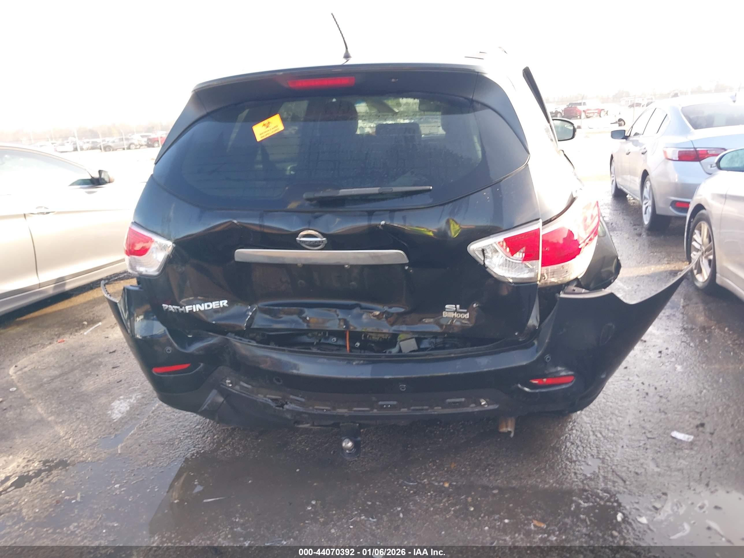 2015 Nissan Pathfinder Sl Черный vin: 5N1AR2MN8FC605012