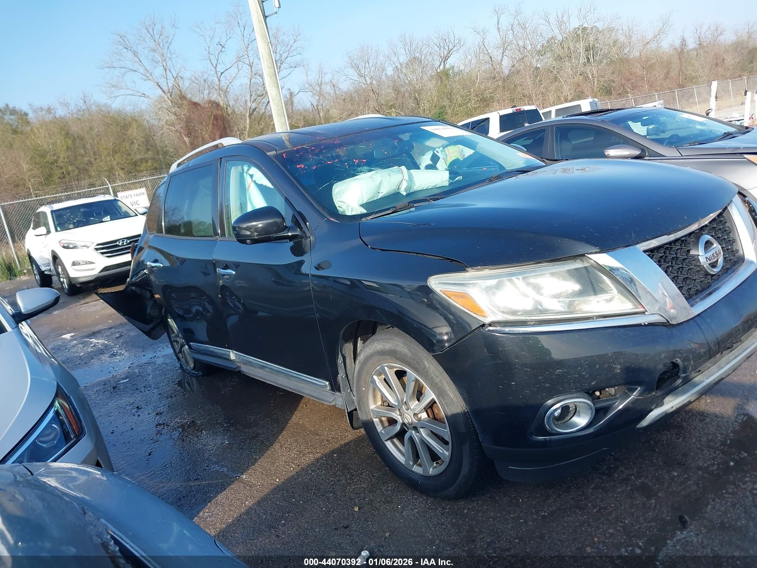 2015 Nissan Pathfinder Sl Черный vin: 5N1AR2MN8FC605012