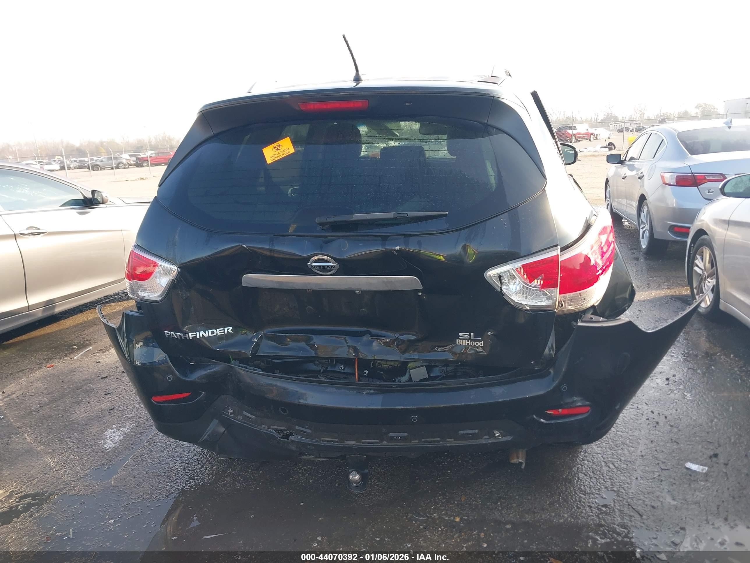 2015 Nissan Pathfinder Sl Черный vin: 5N1AR2MN8FC605012