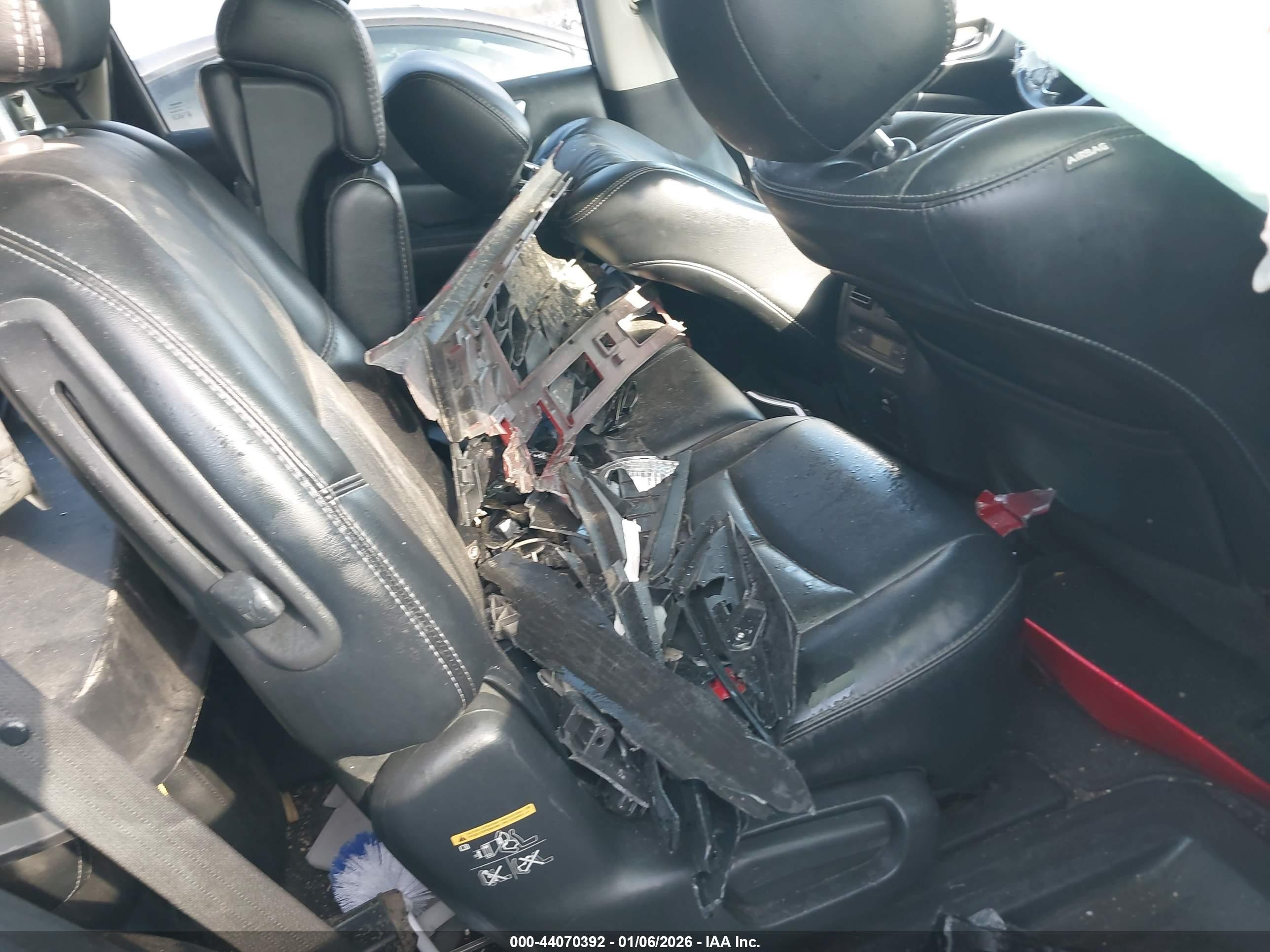 2015 Nissan Pathfinder Sl Черный vin: 5N1AR2MN8FC605012