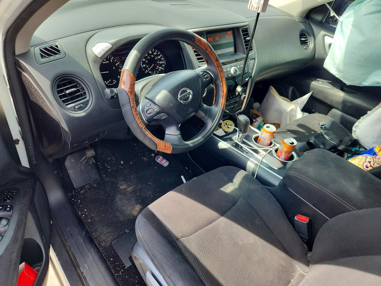 2015 Nissan Pathfinder S White vin: 5N1AR2MN8FC626720