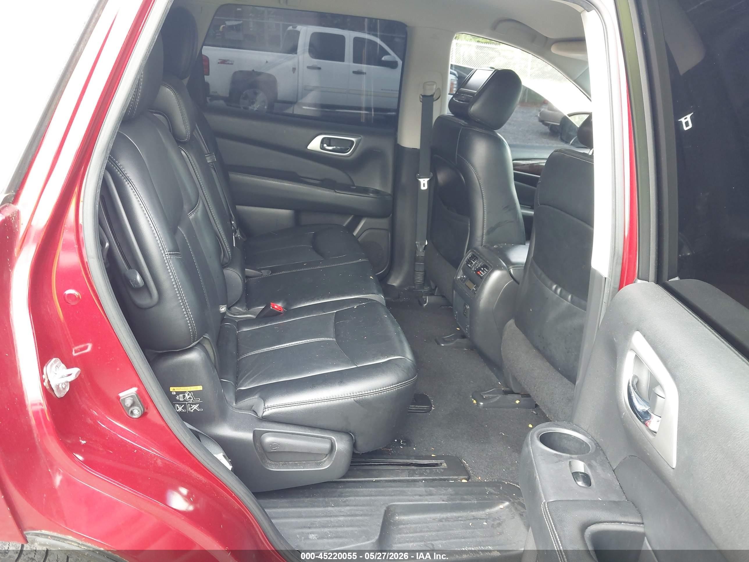 2015 Nissan Pathfinder Sl Red vin: 5N1AR2MN8FC643856