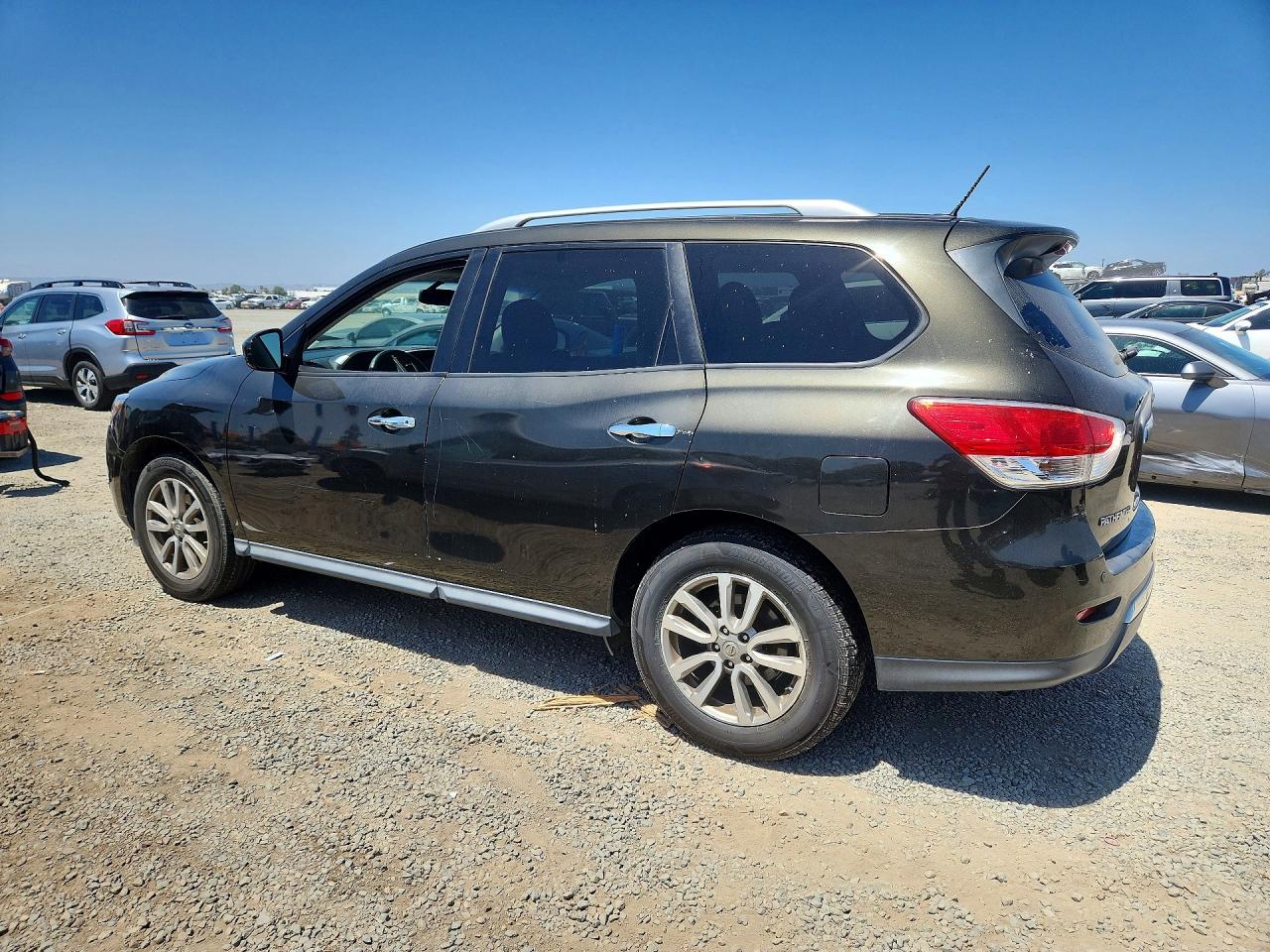 2015 Nissan Pathfinder Sv Gray vin: 5N1AR2MN8FC644067