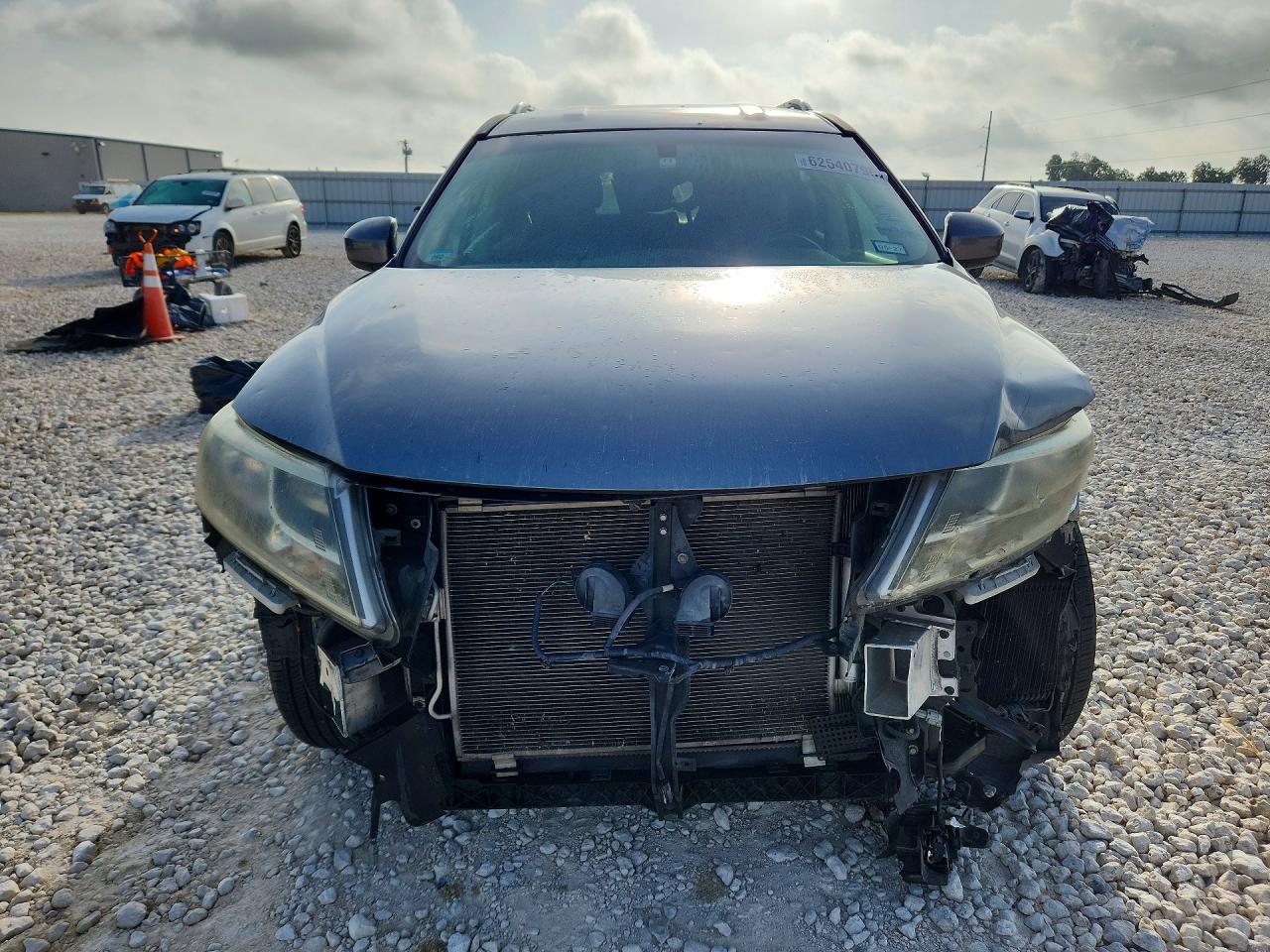 2015 Nissan Pathfinder Sv Gray vin: 5N1AR2MN8FC660351