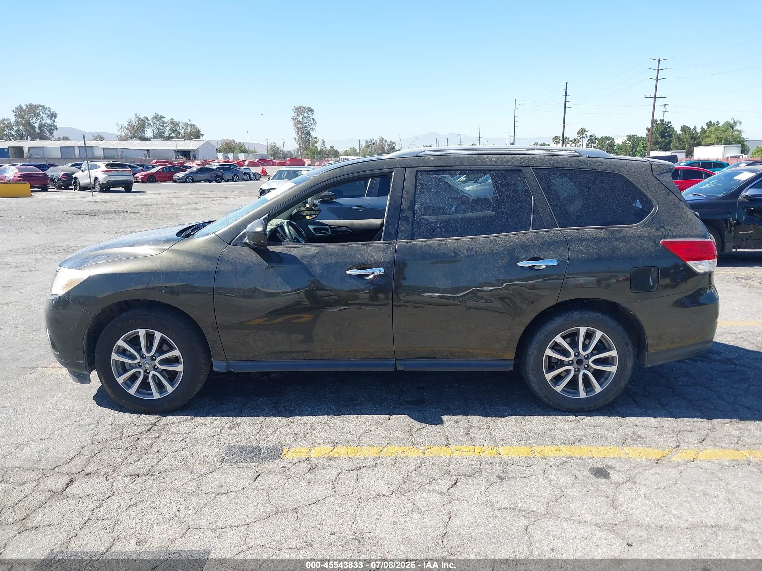 2015 Nissan Pathfinder Sv Черный vin: 5N1AR2MN8FC665274