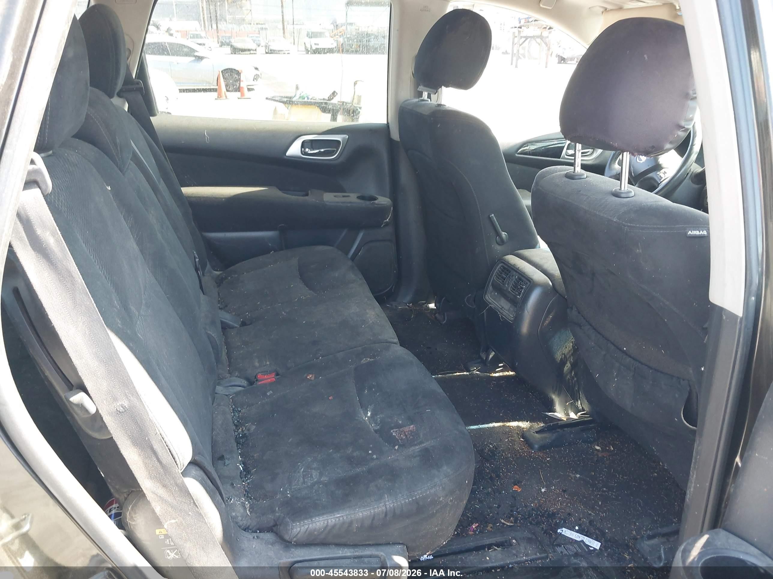 2015 Nissan Pathfinder Sv Черный vin: 5N1AR2MN8FC665274
