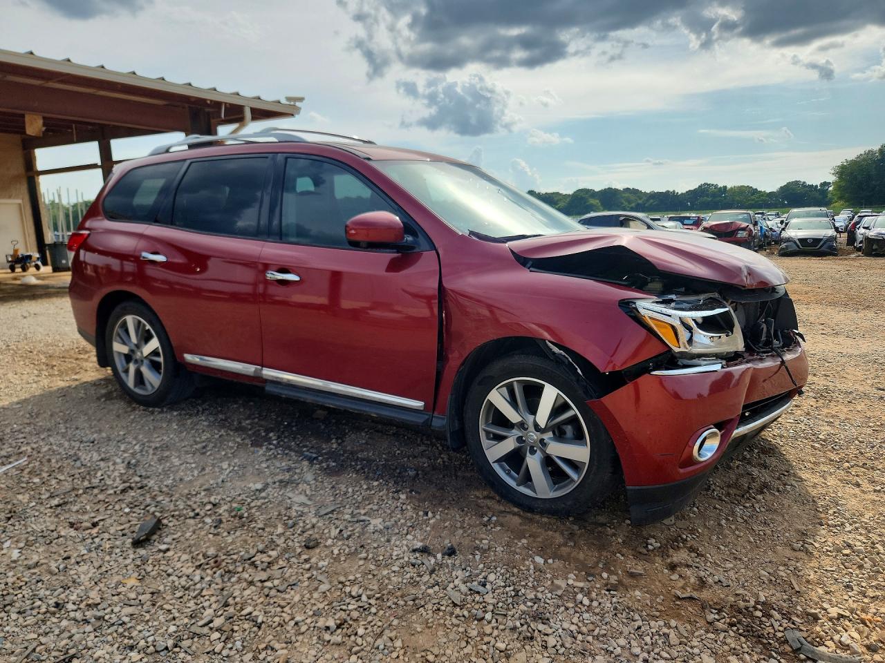 2015 Nissan Pathfinder S Red vin: 5N1AR2MN8FC687985