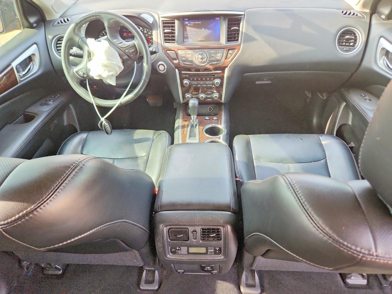2015 Nissan Pathfinder S Red vin: 5N1AR2MN8FC687985