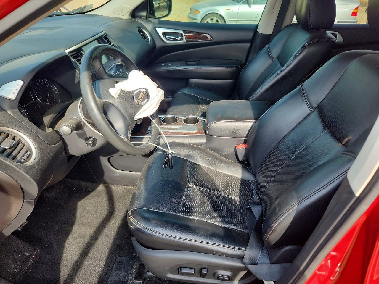 2015 Nissan Pathfinder S Red vin: 5N1AR2MN8FC687985