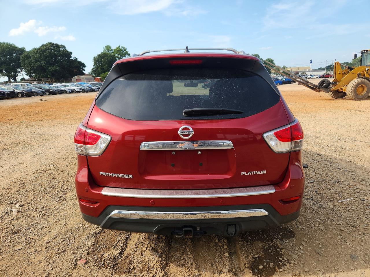 2015 Nissan Pathfinder S Red vin: 5N1AR2MN8FC687985