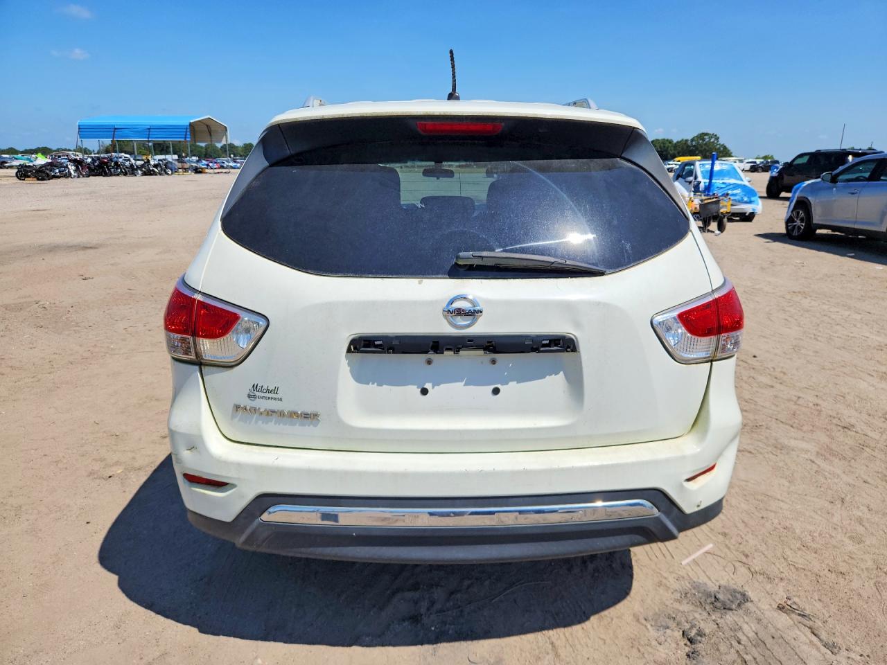 2015 Nissan Pathfinder S Белый vin: 5N1AR2MN8FC701707