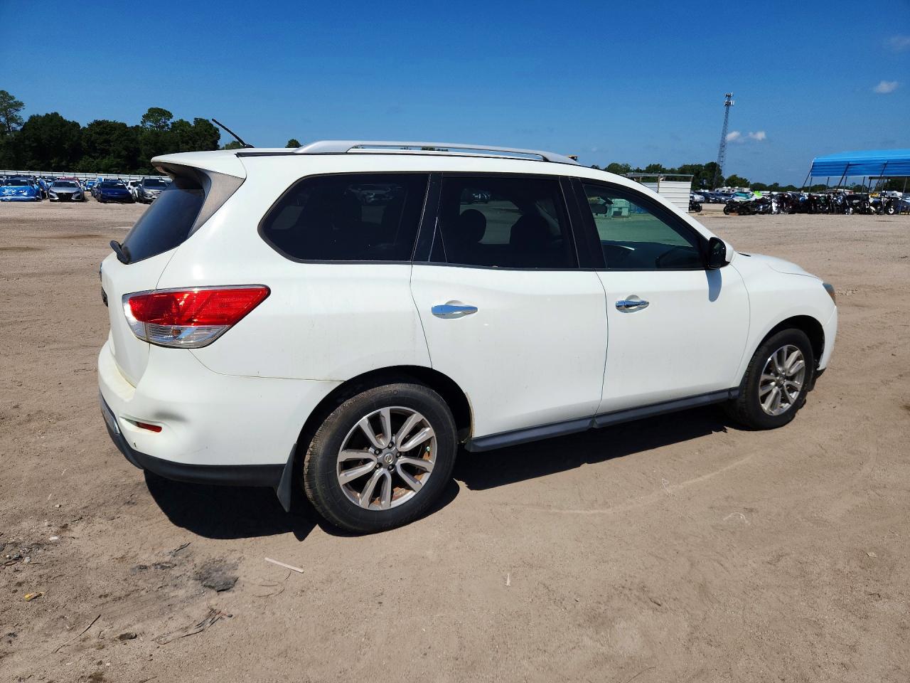 2015 Nissan Pathfinder S Белый vin: 5N1AR2MN8FC701707