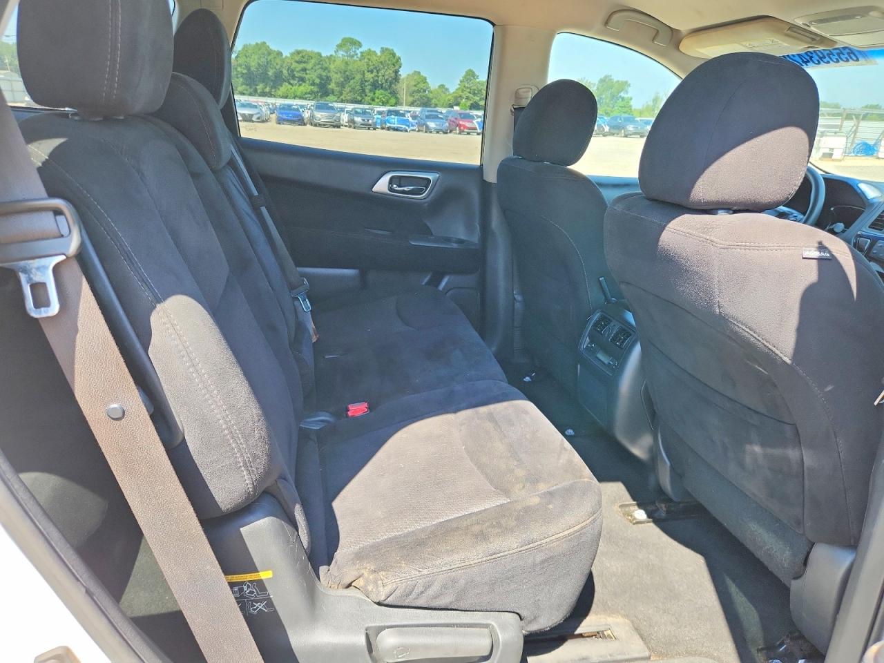 2015 Nissan Pathfinder S Белый vin: 5N1AR2MN8FC701707