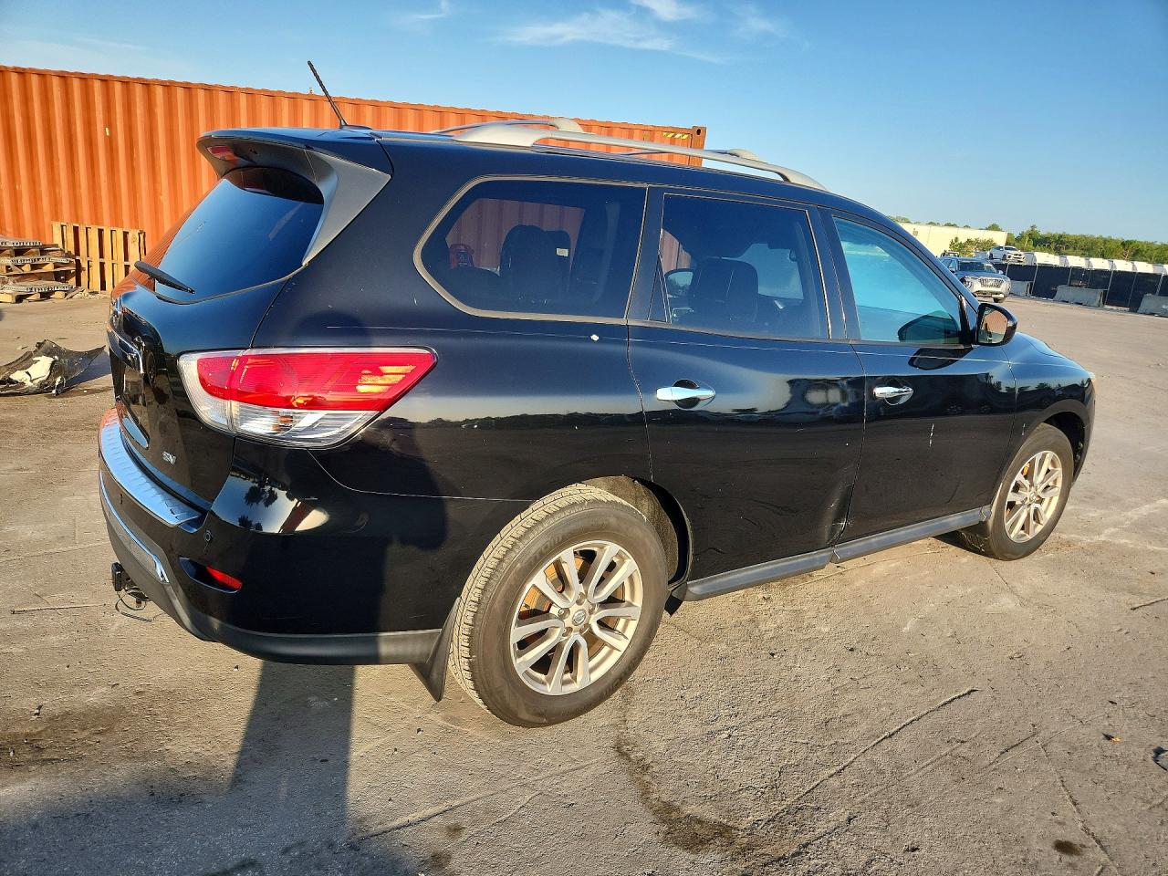 2015 Nissan Pathfinder Sv Черный vin: 5N1AR2MN8FC708432