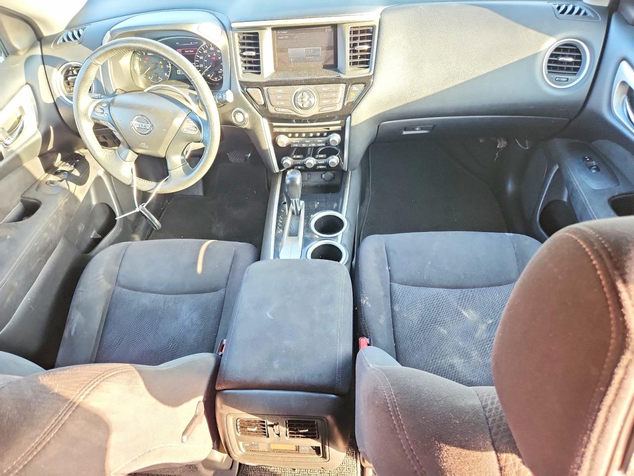 2015 Nissan Pathfinder Sv Черный vin: 5N1AR2MN8FC708432