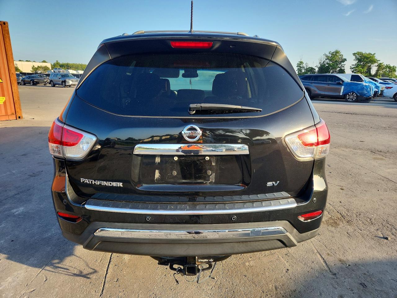 2015 Nissan Pathfinder Sv Черный vin: 5N1AR2MN8FC708432