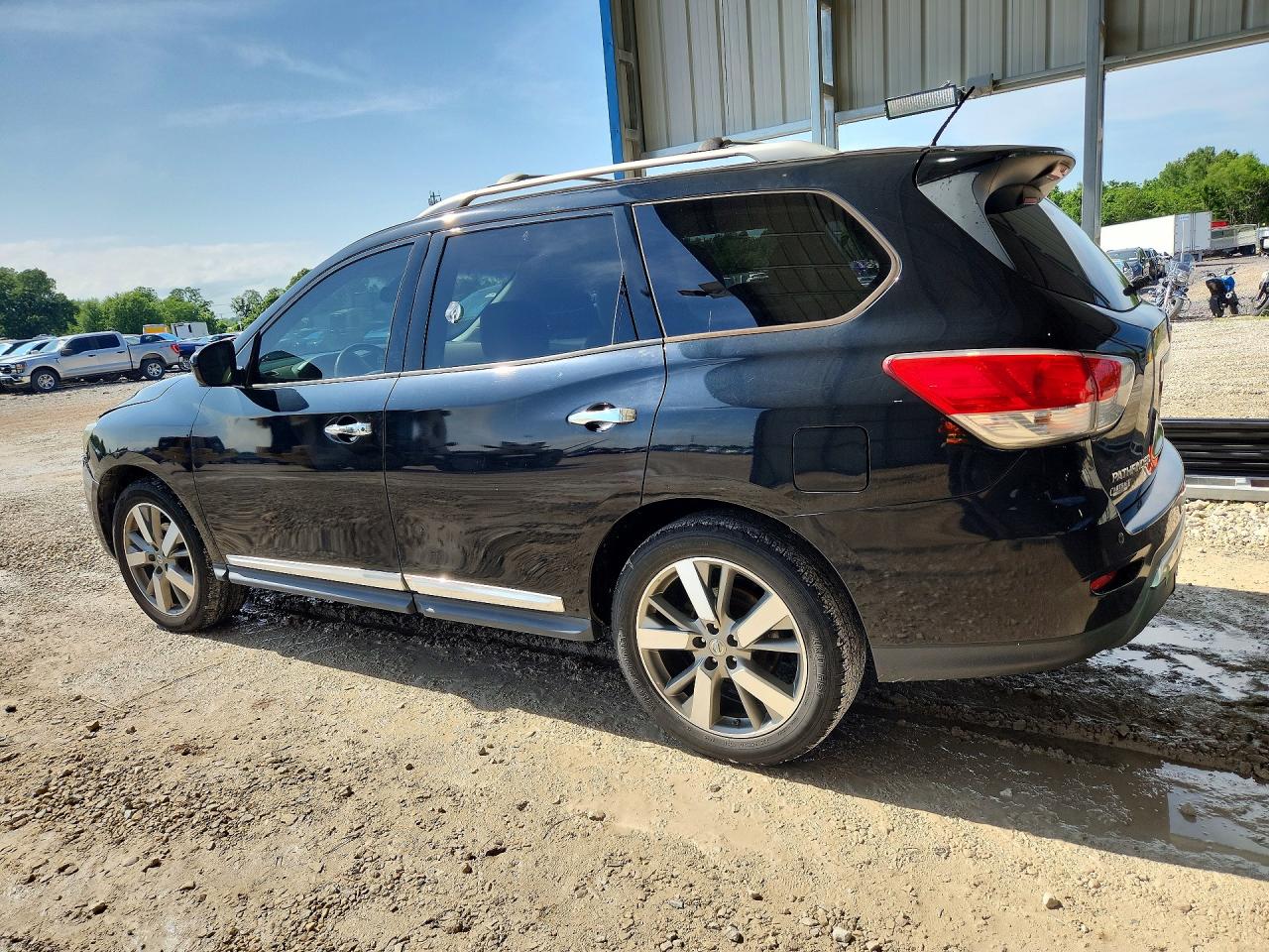 2013 Nissan Pathfinder S Black vin: 5N1AR2MN9DC608837