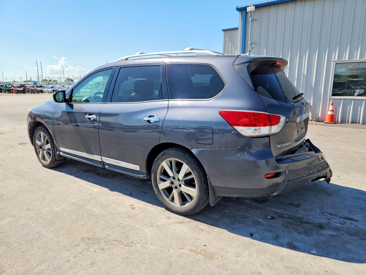 2013 Nissan Pathfinder S/sv/sl/platinum Gray vin: 5N1AR2MN9DC624682