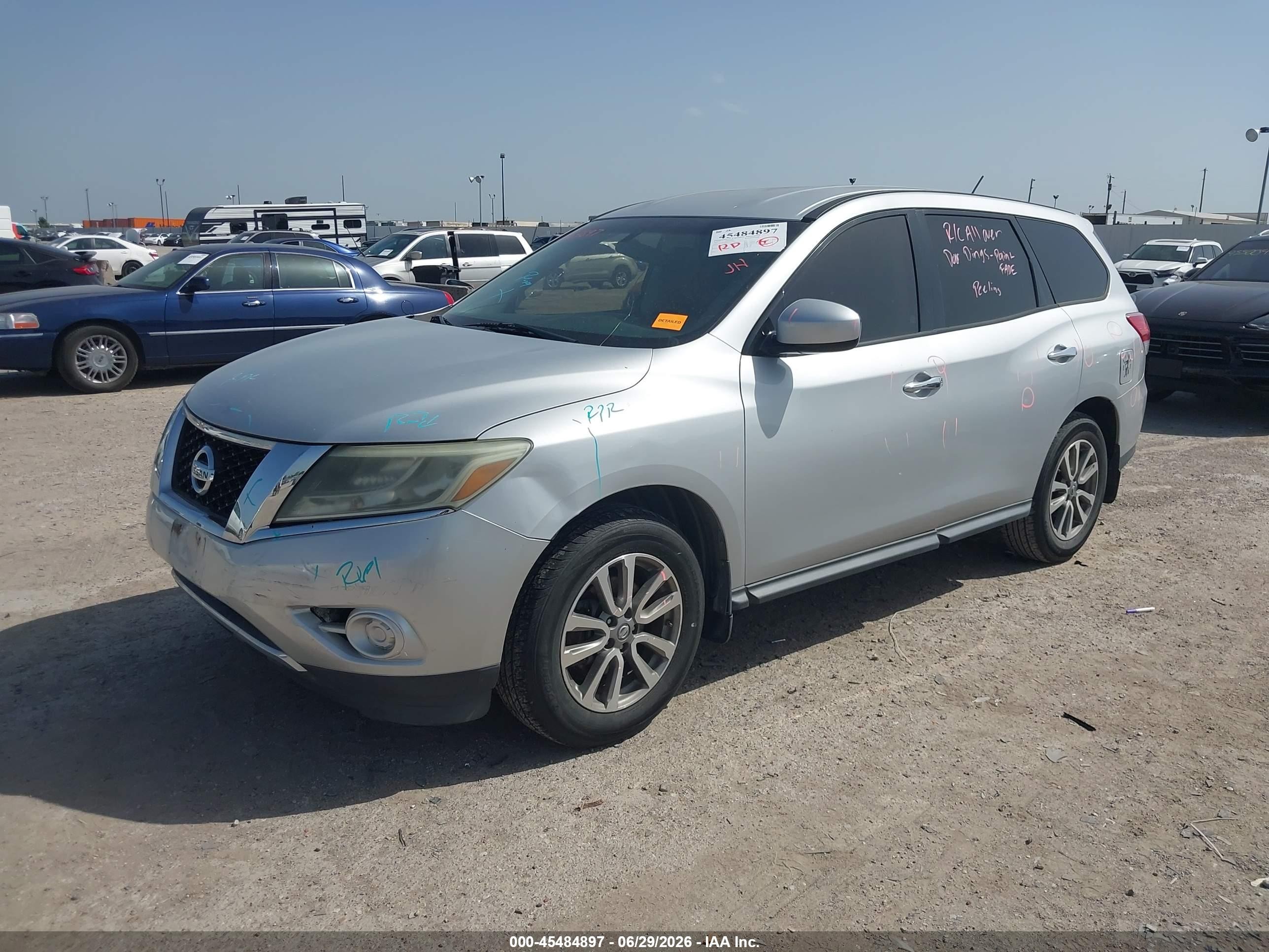 2013 Nissan Pathfinder S Silver vin: 5N1AR2MN9DC634693