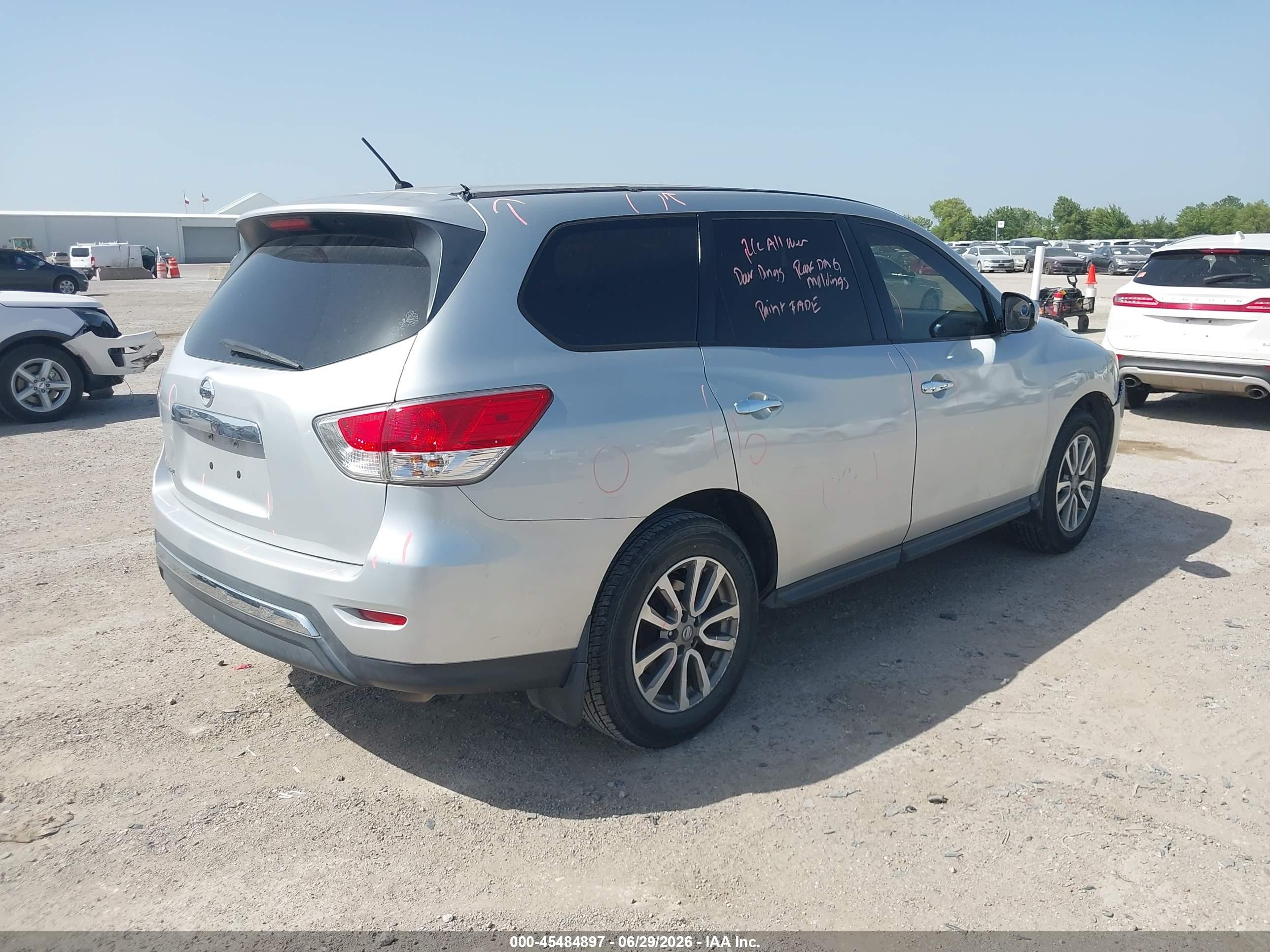 2013 Nissan Pathfinder S Silver vin: 5N1AR2MN9DC634693