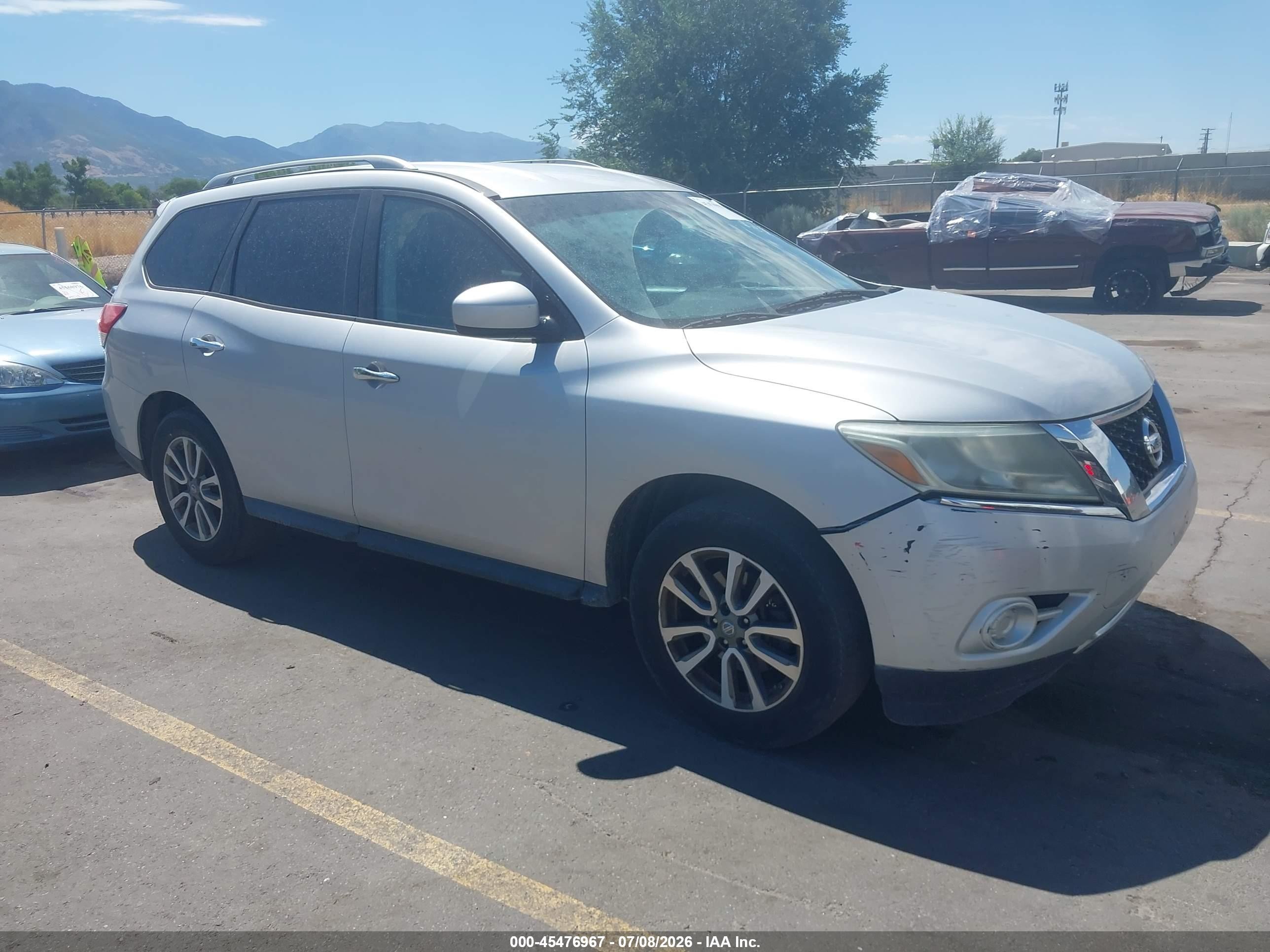2013 Nissan Pathfinder Sv Silver vin: 5N1AR2MN9DC649307