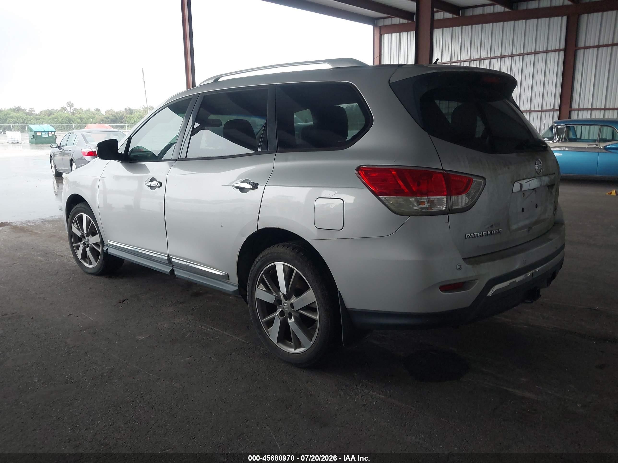 2013 Nissan Pathfinder Platinum Silver vin: 5N1AR2MN9DC654555