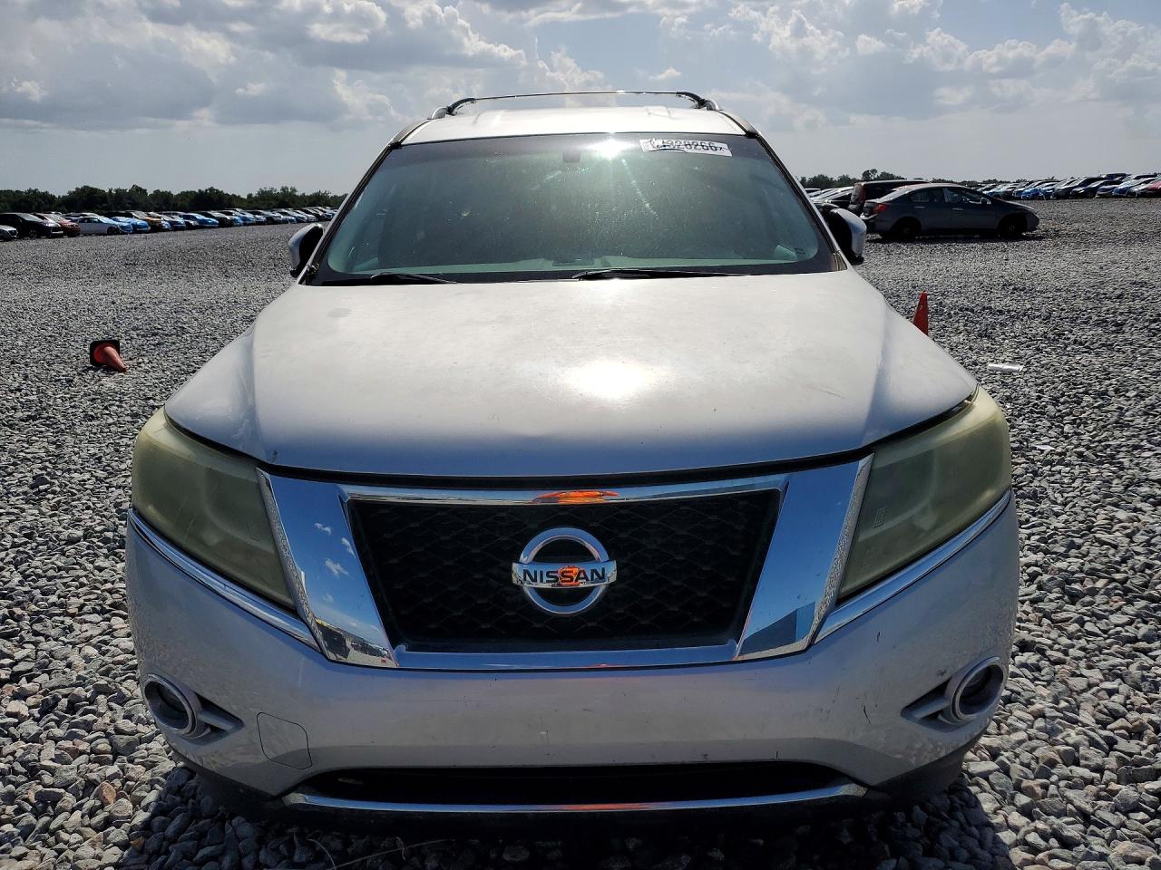 2013 Nissan Pathfinder S Silver vin: 5N1AR2MN9DC679472