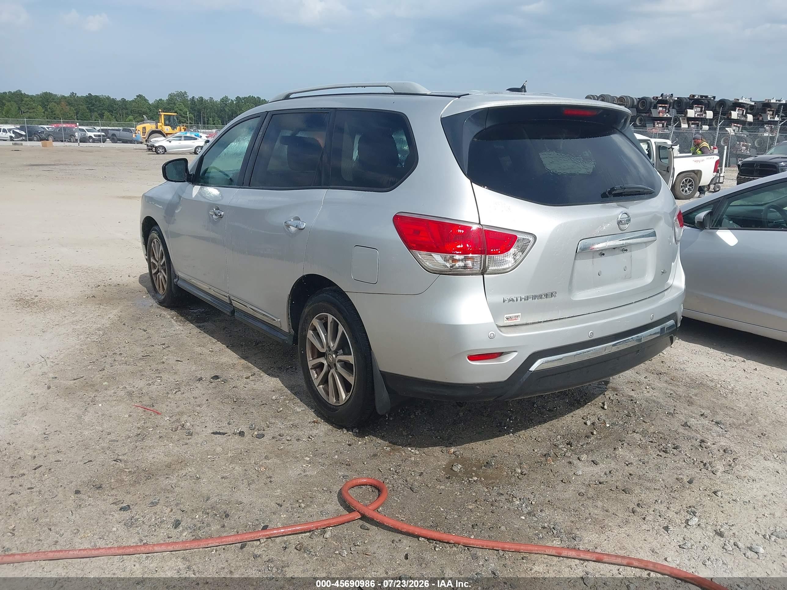 2014 Nissan Pathfinder Sl Silver vin: 5N1AR2MN9EC601551