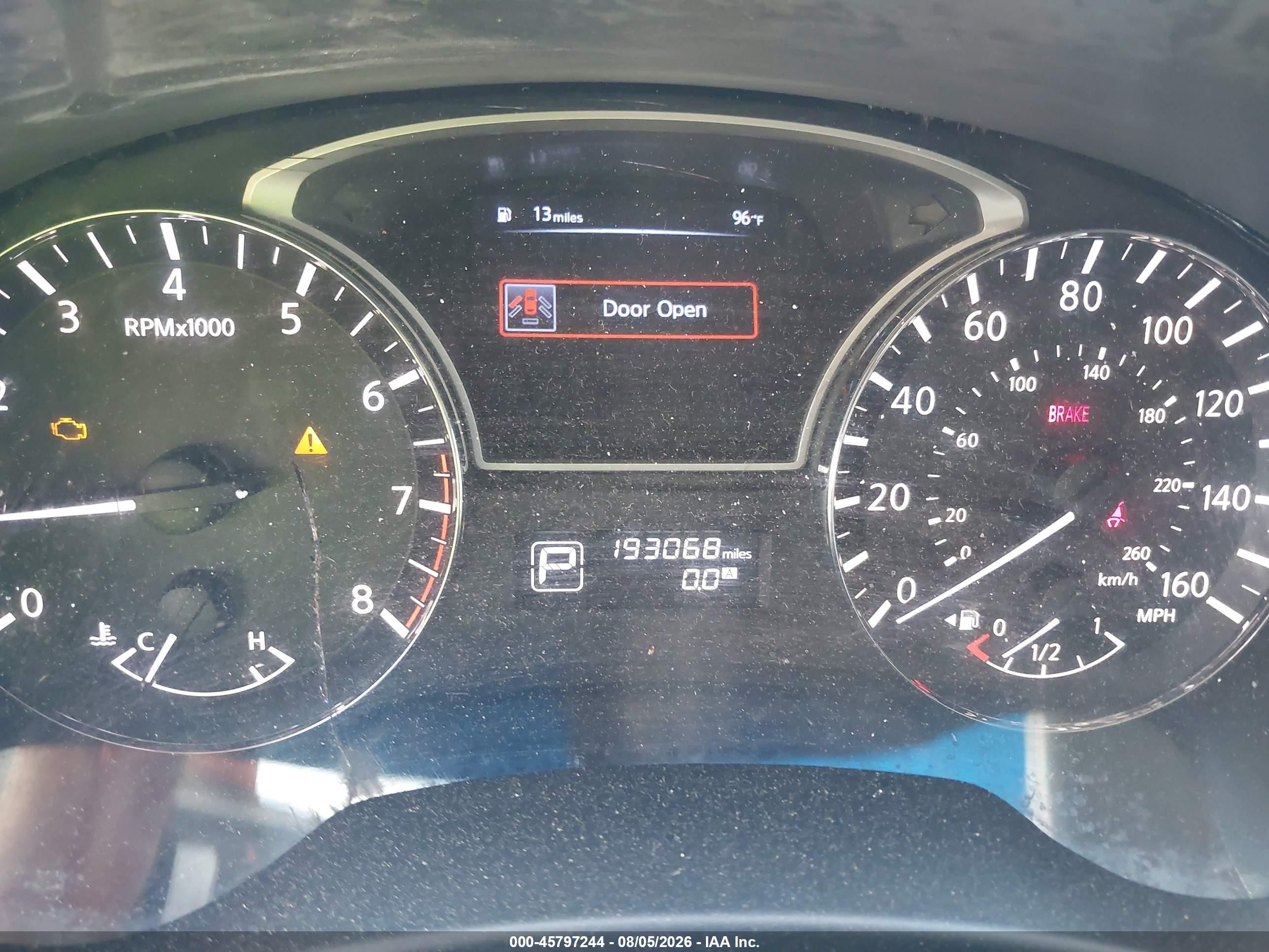 2014 Nissan Pathfinder S Silver vin: 5N1AR2MN9EC638180