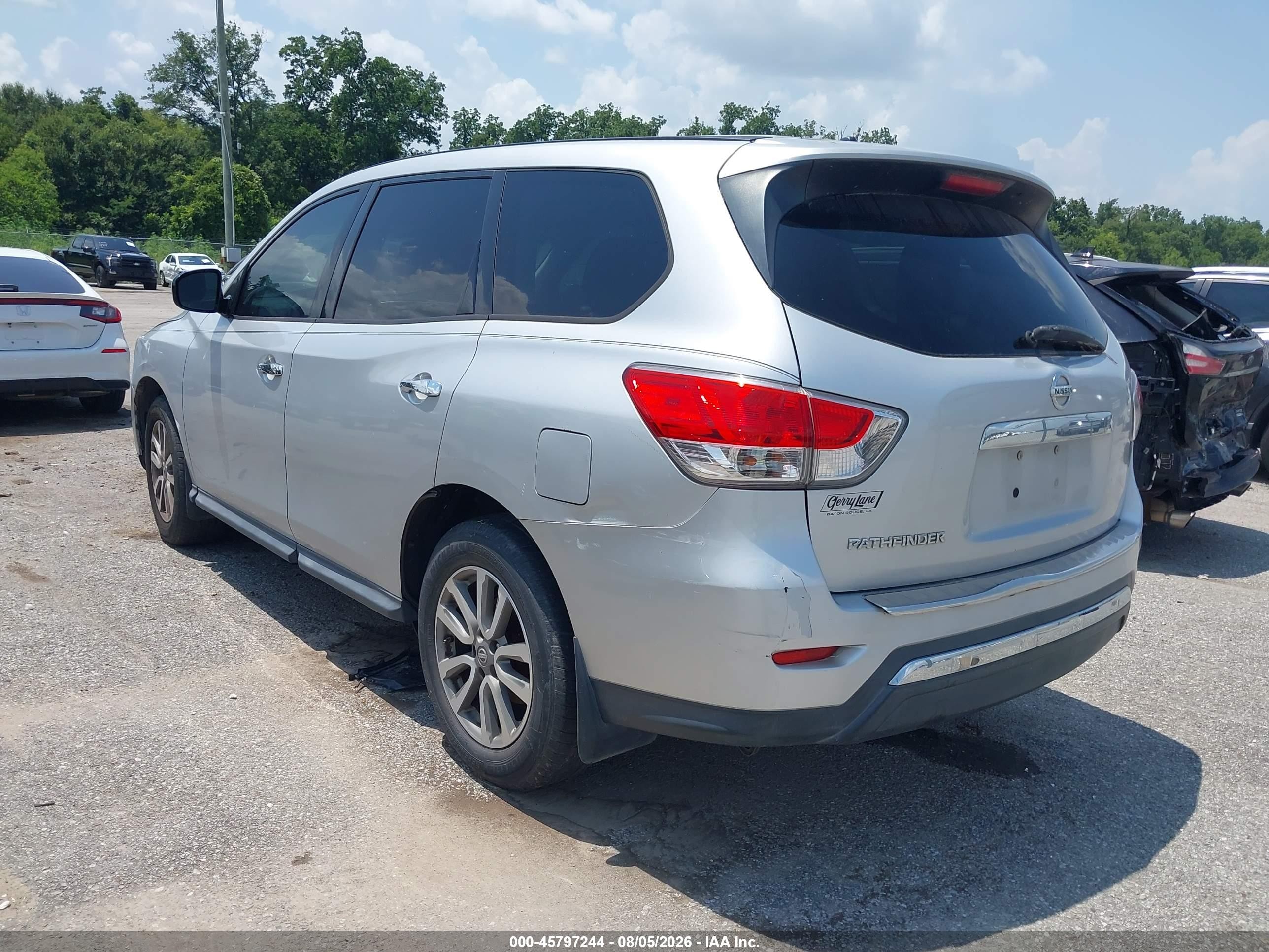 2014 Nissan Pathfinder S Silver vin: 5N1AR2MN9EC638180