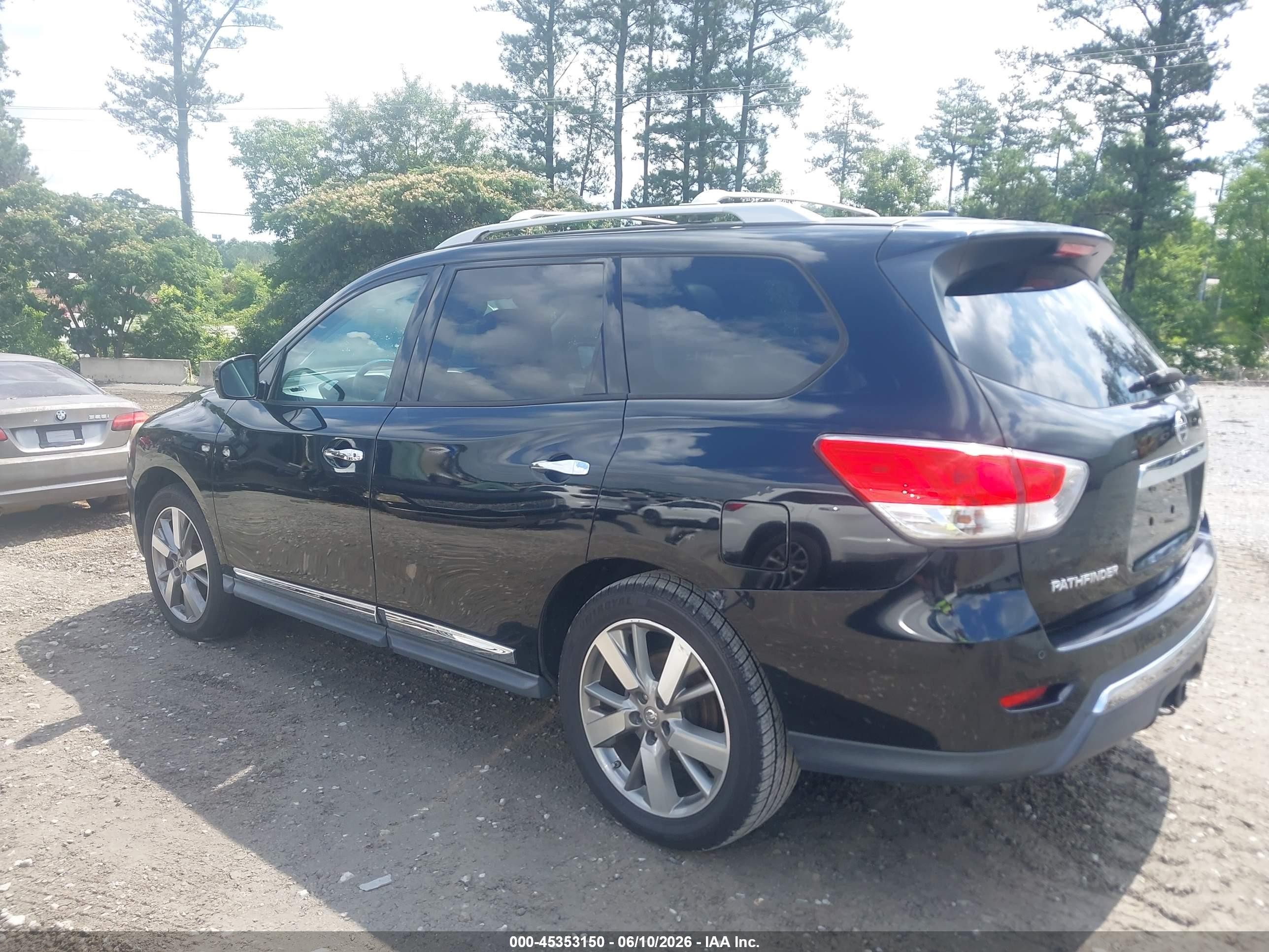 2014 Nissan Pathfinder Platinum Black vin: 5N1AR2MN9EC650037