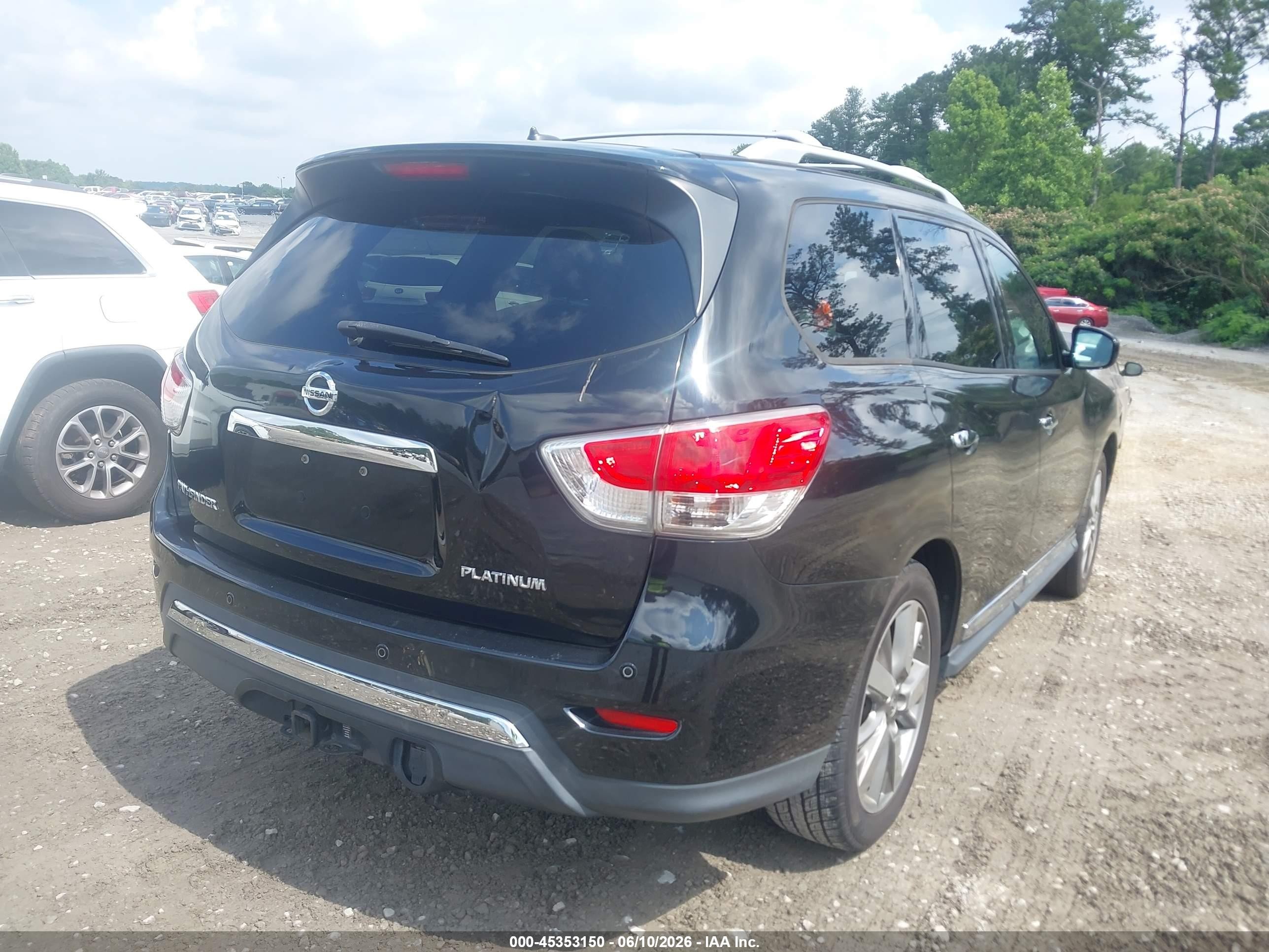 2014 Nissan Pathfinder Platinum Black vin: 5N1AR2MN9EC650037