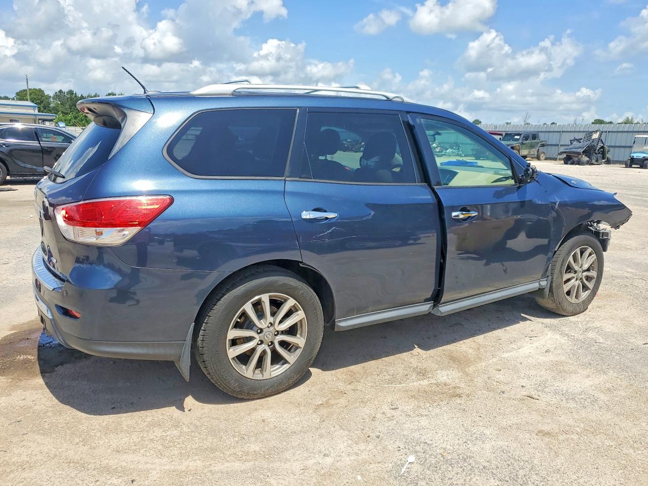 2014 Nissan Pathfinder Sv Blue vin: 5N1AR2MN9EC685175