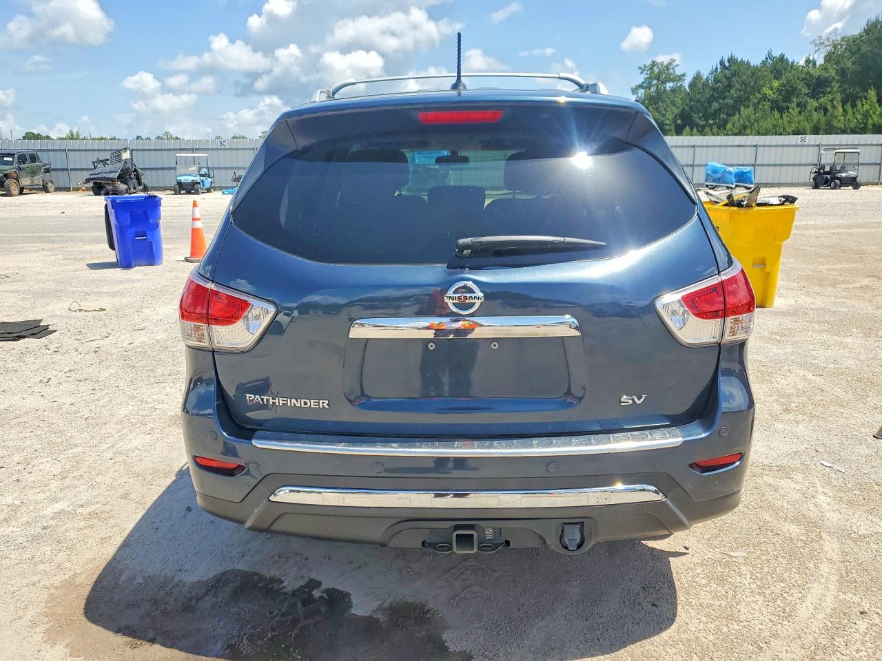2014 Nissan Pathfinder Sv Blue vin: 5N1AR2MN9EC685175